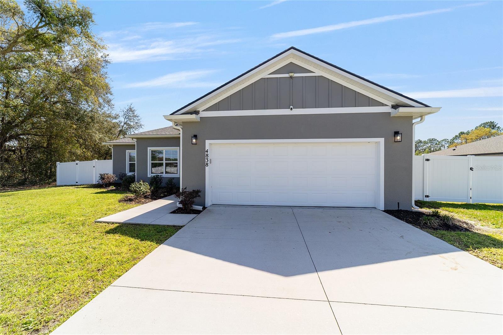 MARION OAKS - Residential