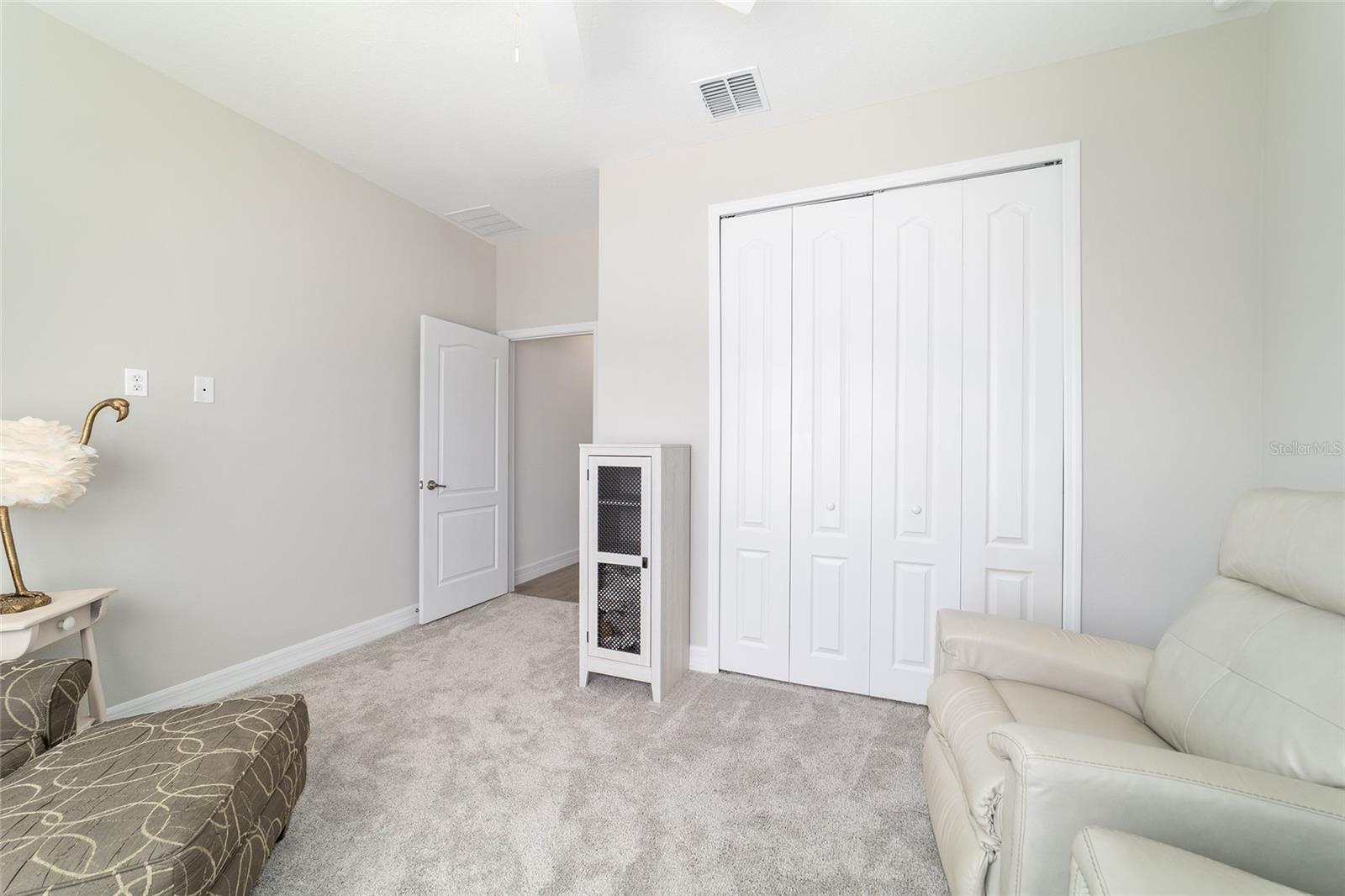 MARION OAKS - Residential