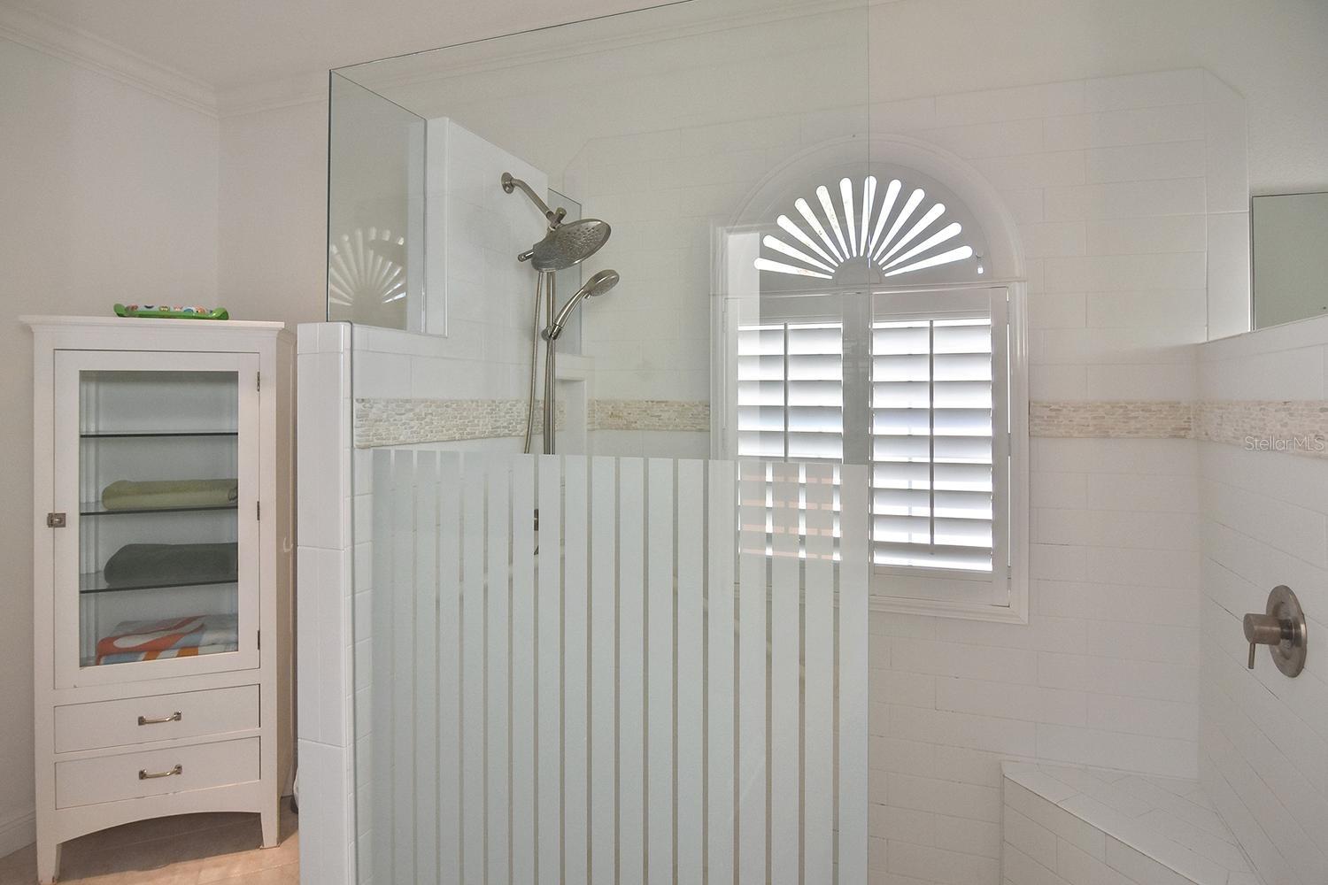 THE COURTYARDS OF VENICE - Residential