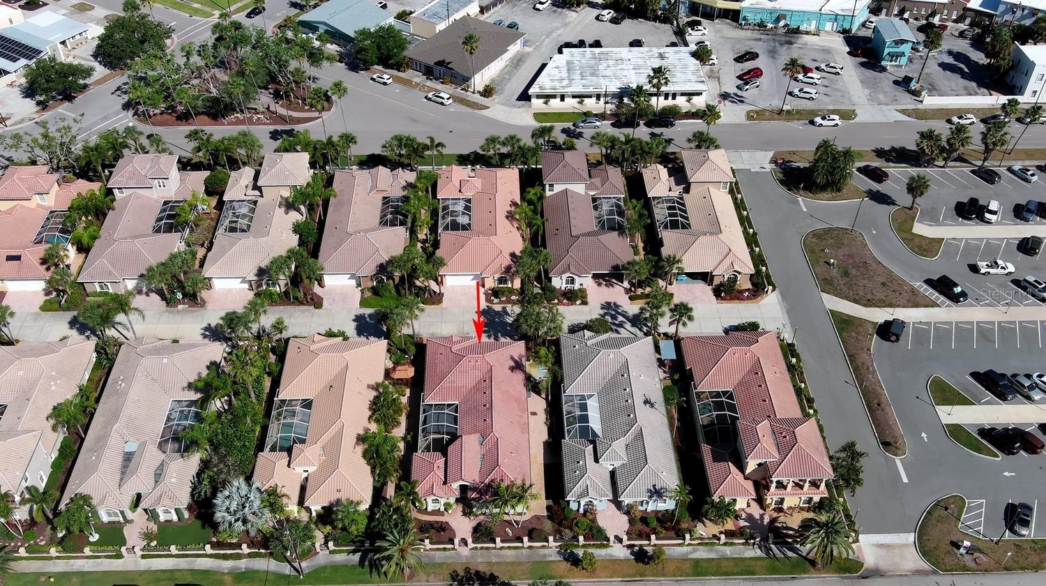 THE COURTYARDS OF VENICE - Residential