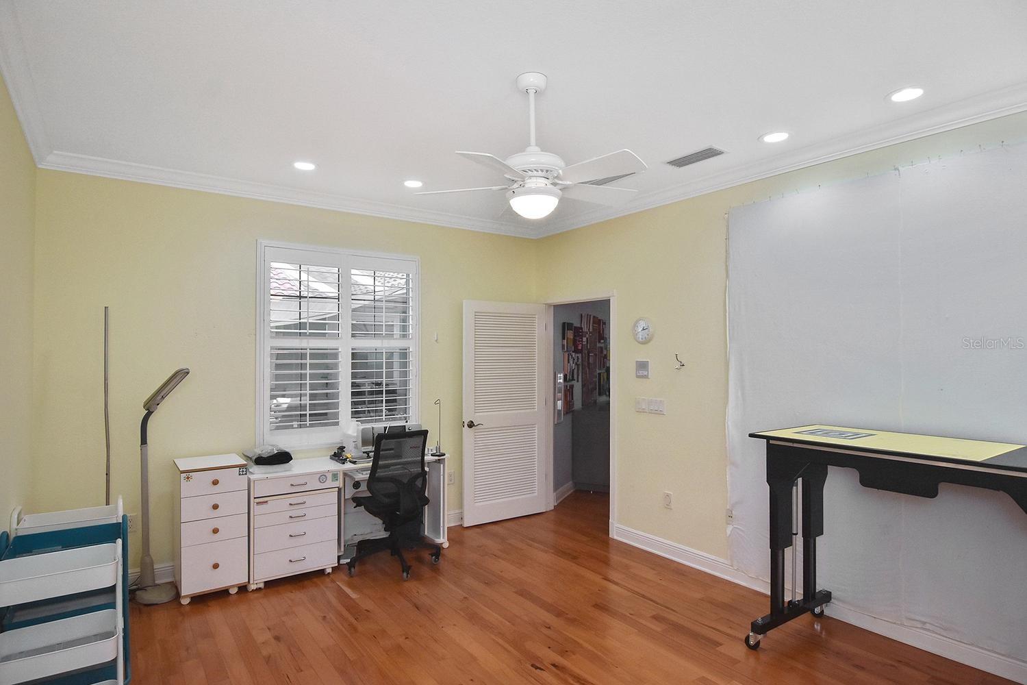 THE COURTYARDS OF VENICE - Residential