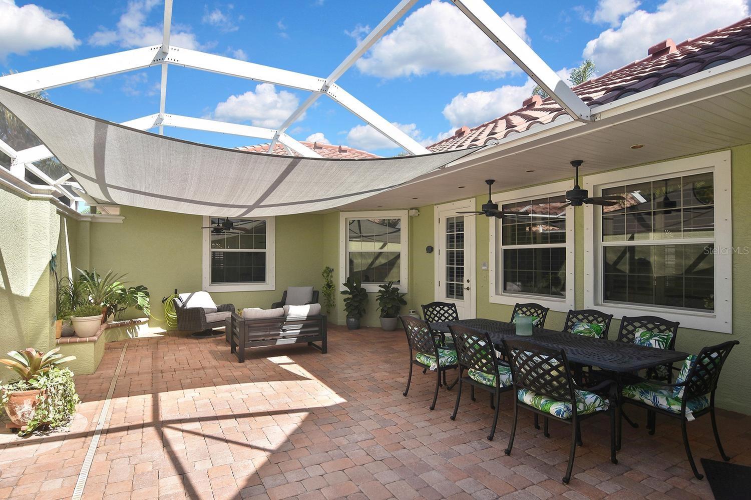 THE COURTYARDS OF VENICE - Residential