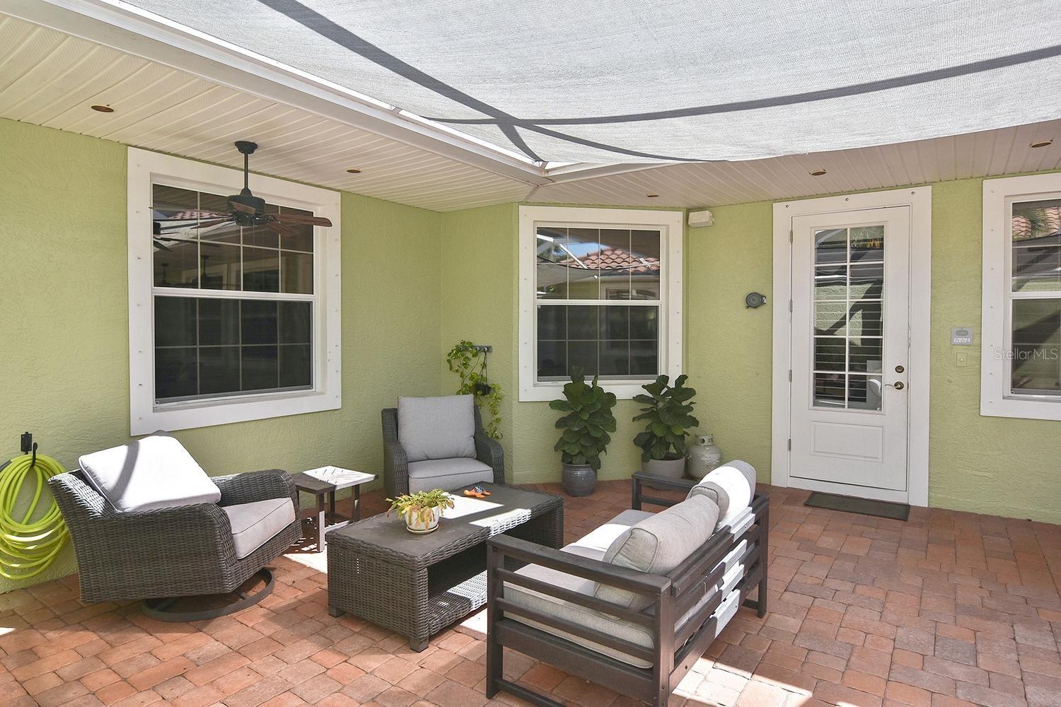 THE COURTYARDS OF VENICE - Residential