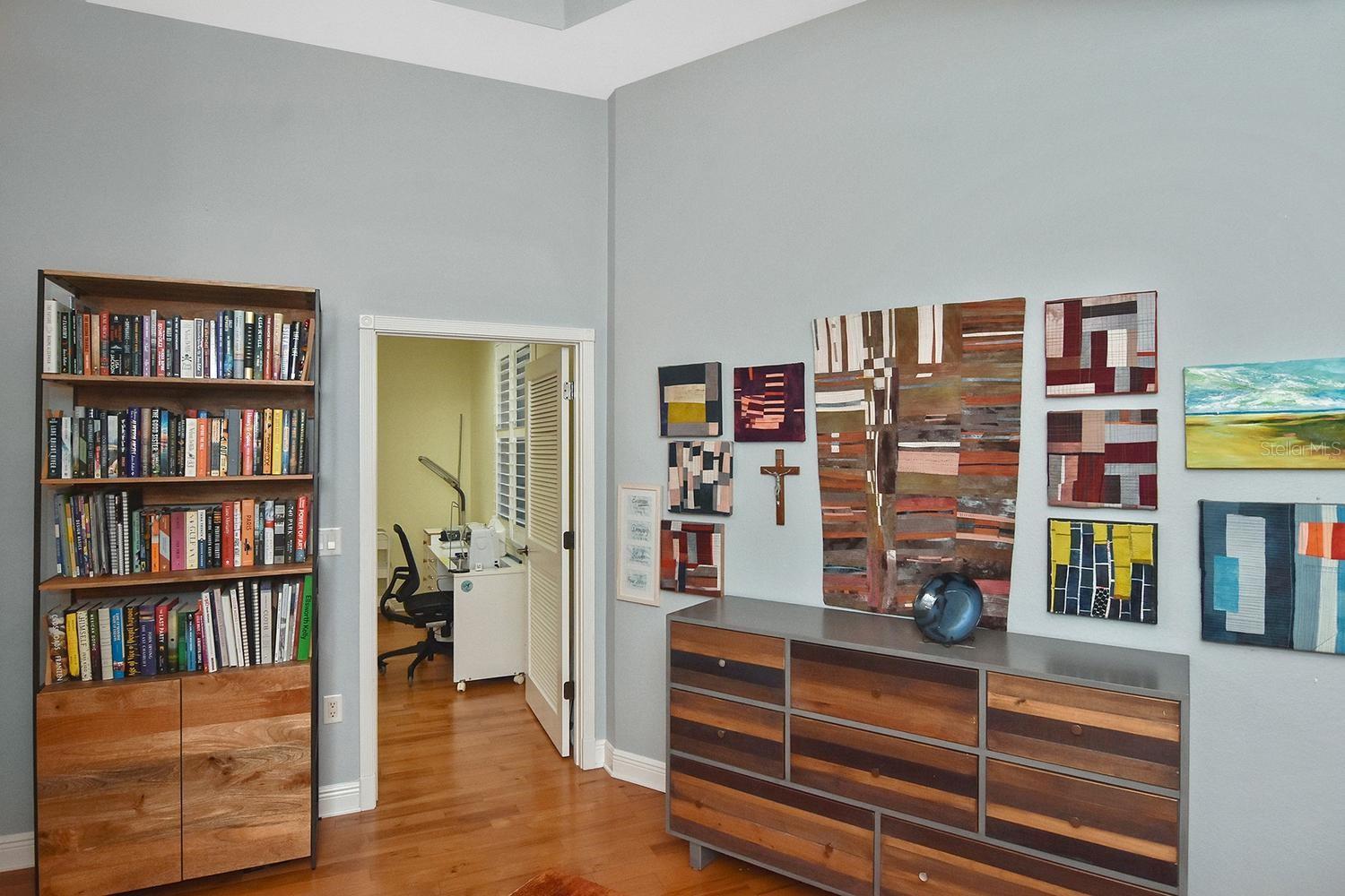 THE COURTYARDS OF VENICE - Residential