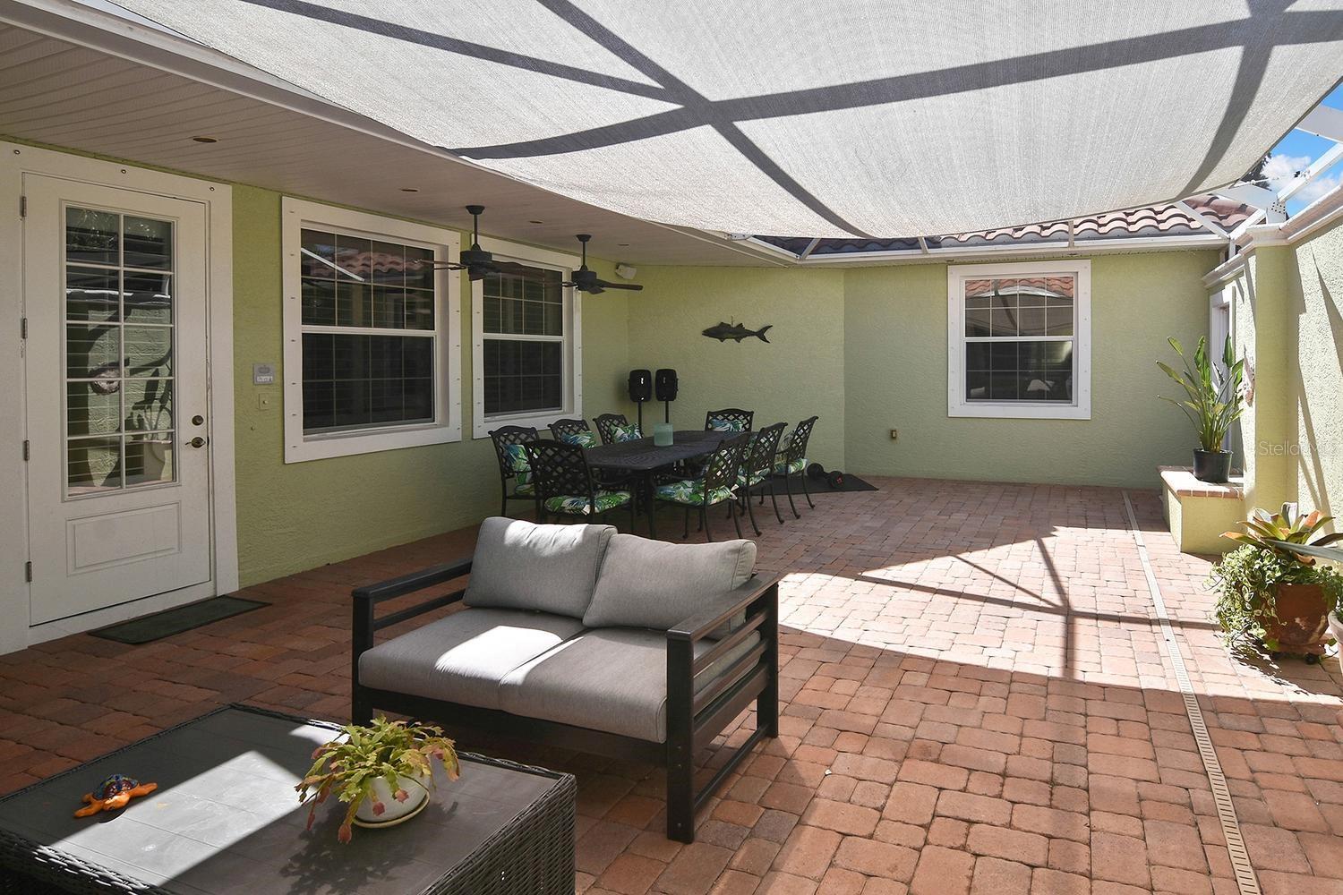 THE COURTYARDS OF VENICE - Residential