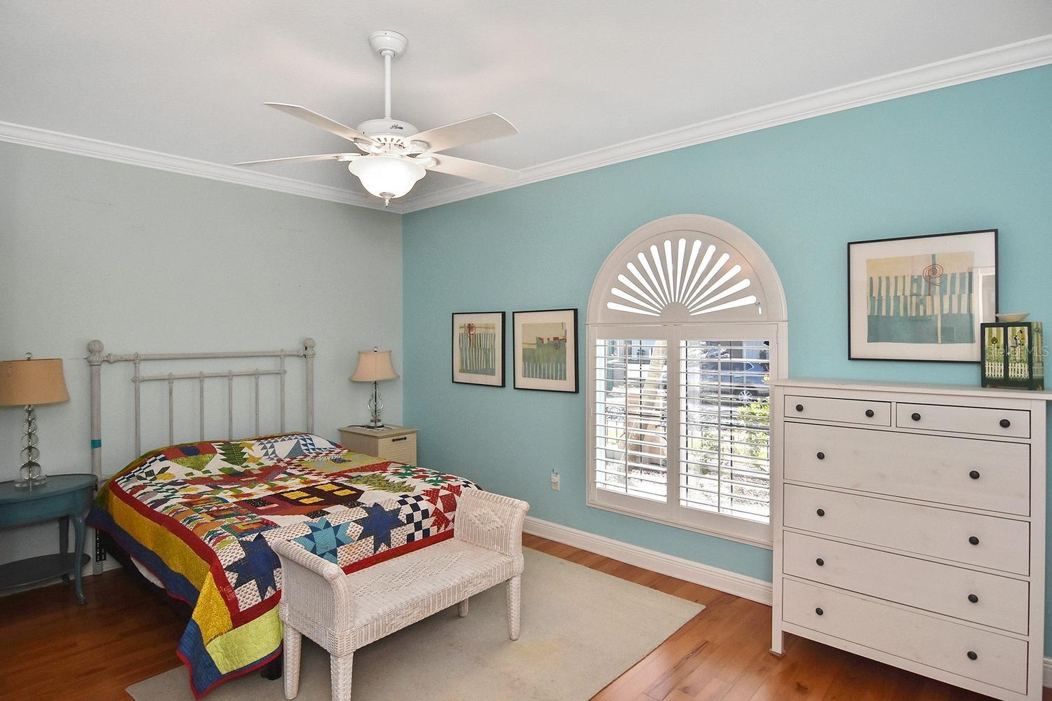 THE COURTYARDS OF VENICE - Residential