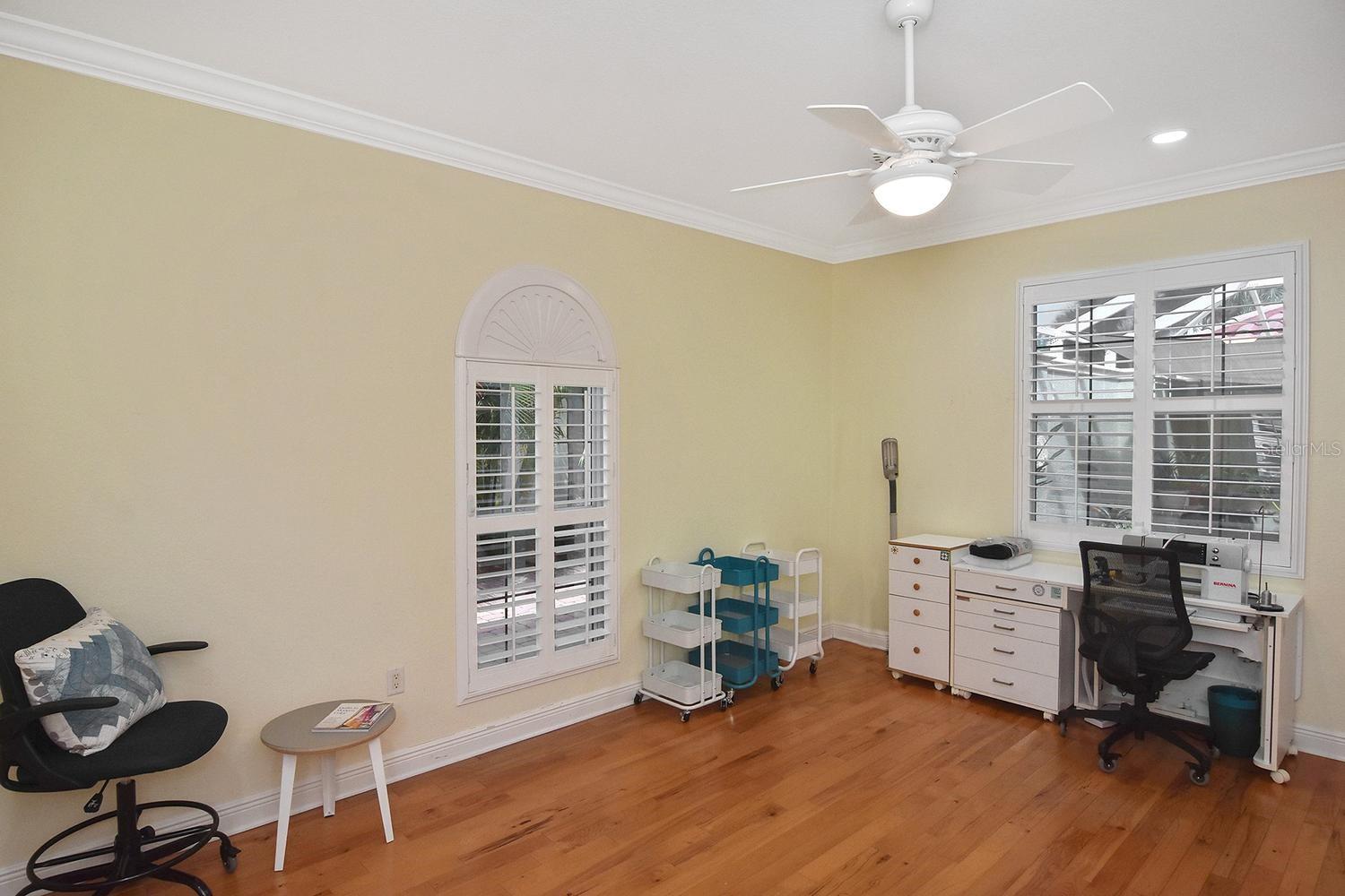 THE COURTYARDS OF VENICE - Residential