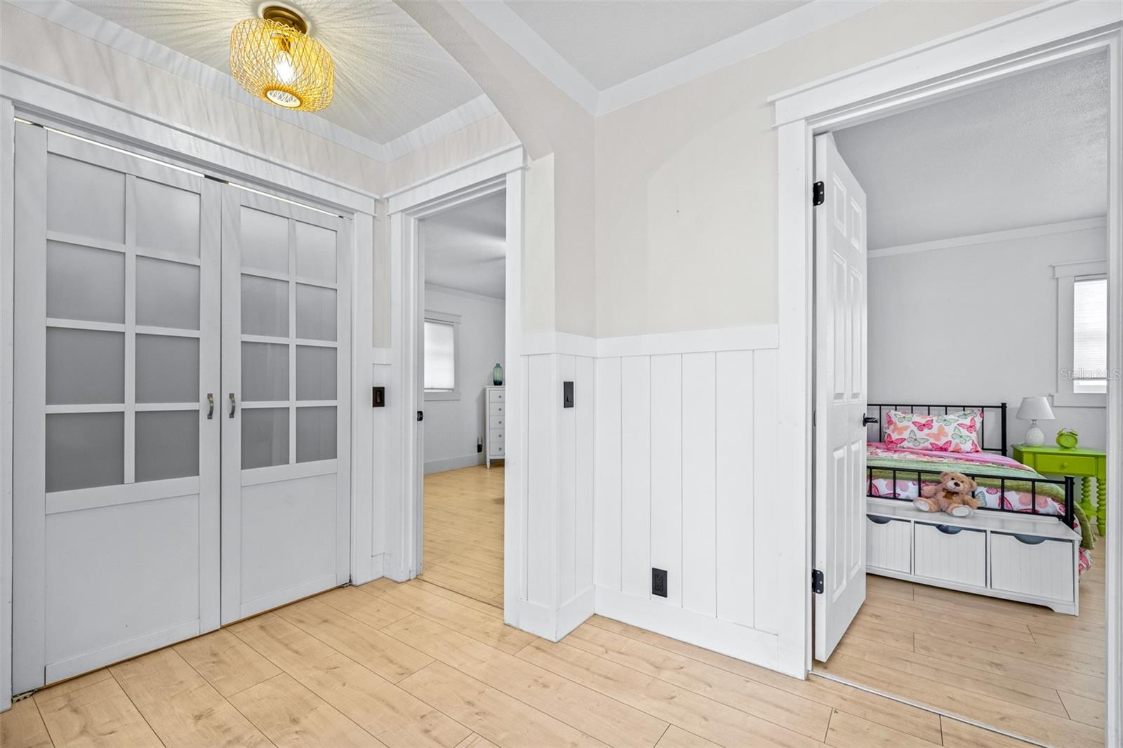 ELOISE WOODS LAKE MARIAM UNIT - Residential