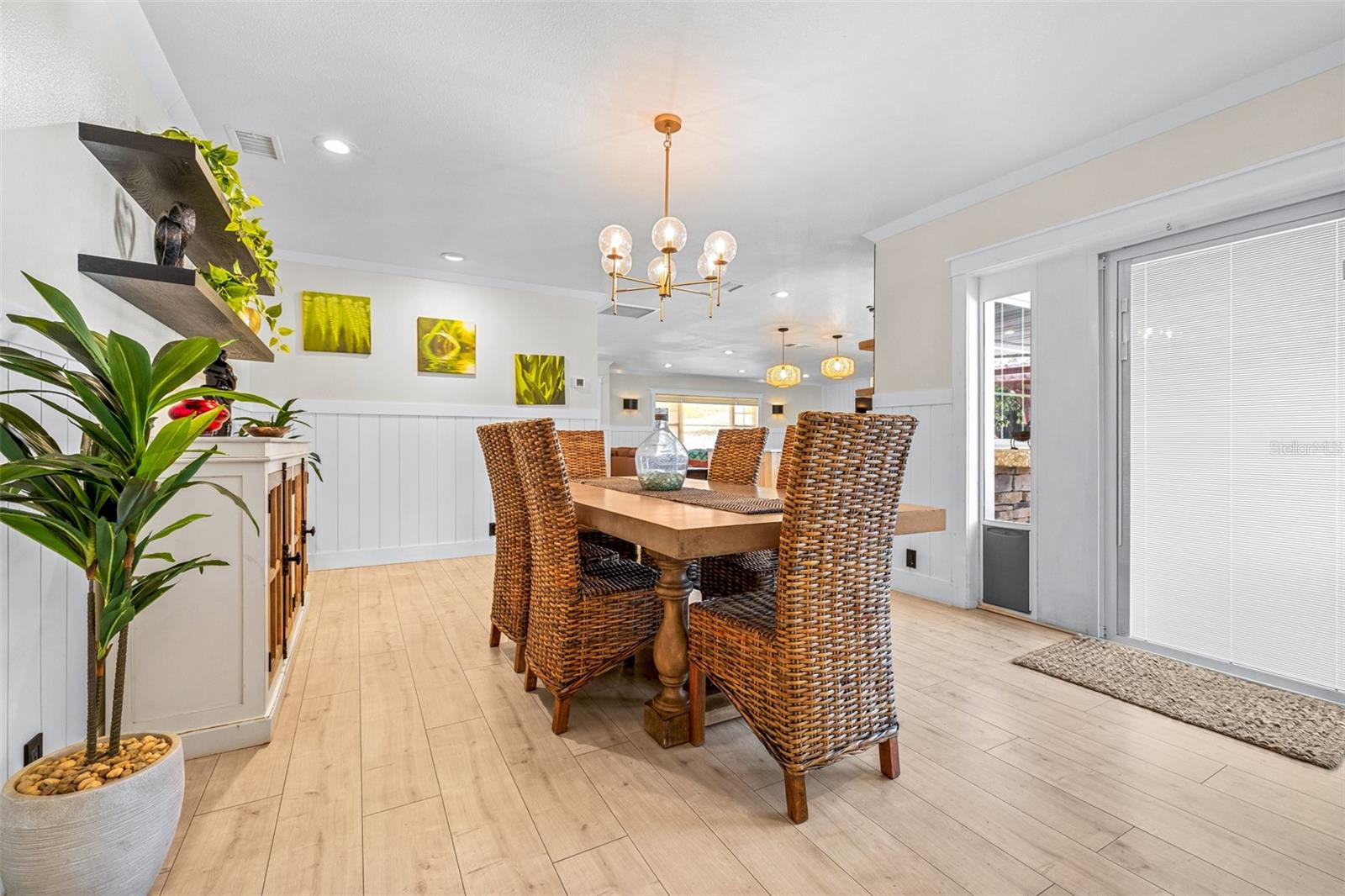 ELOISE WOODS LAKE MARIAM UNIT - Residential