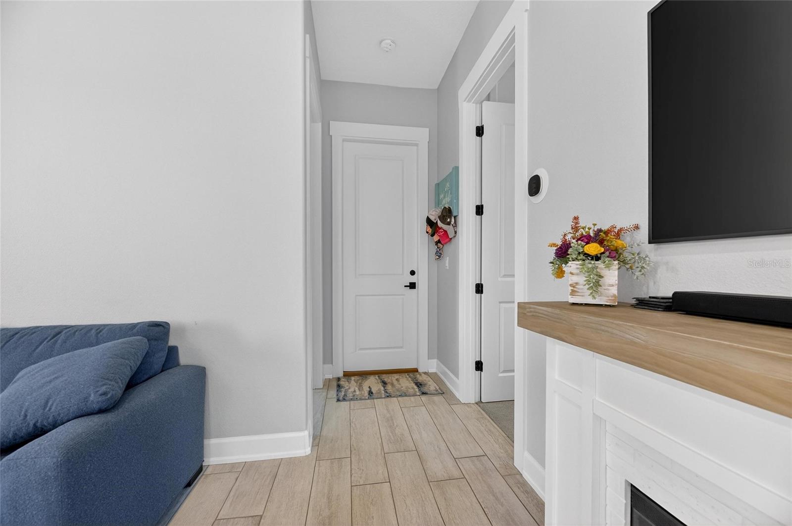 BAY LAKE RESIDENCE - Residential