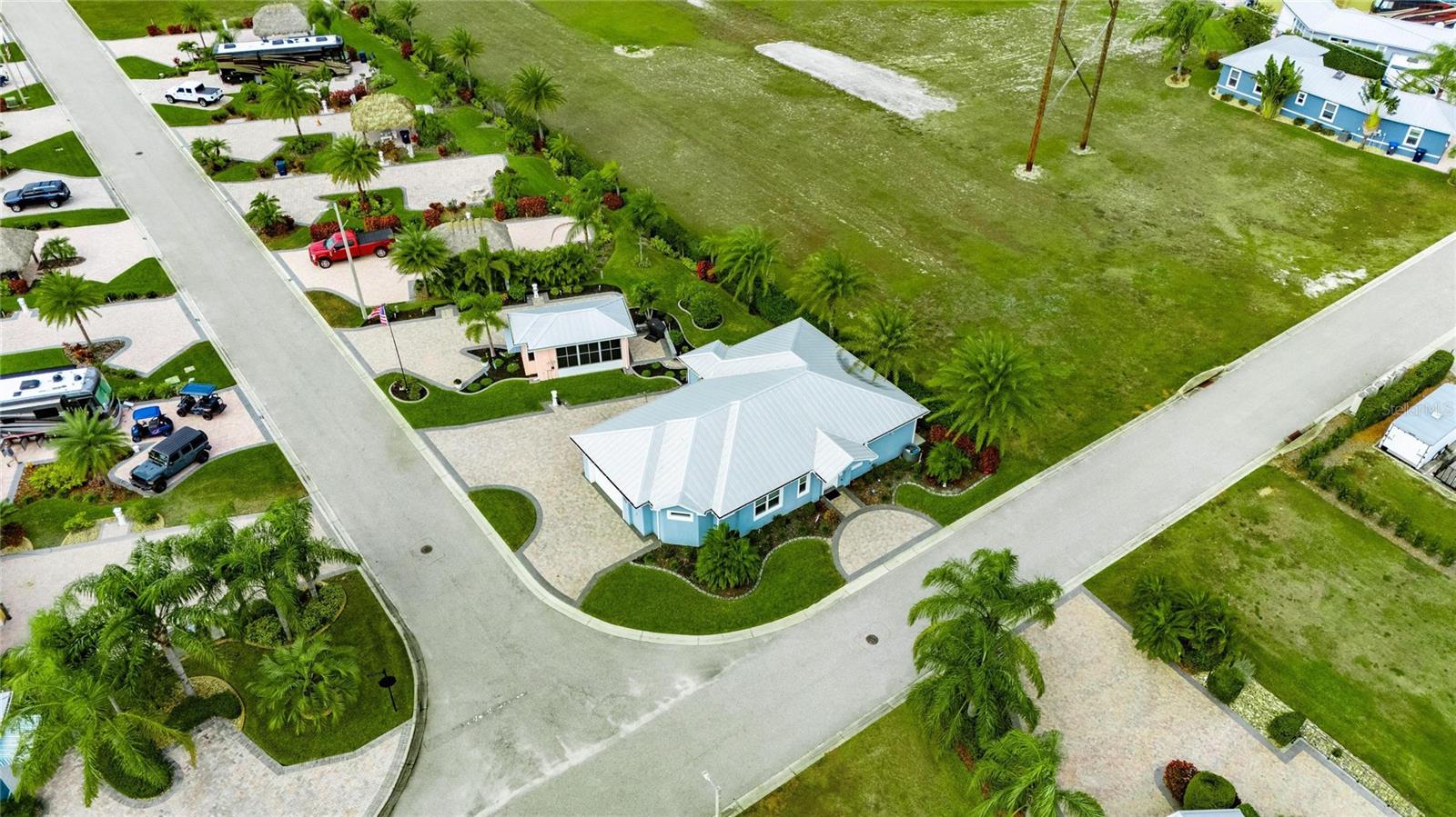 BAY LAKE RESIDENCE - Residential