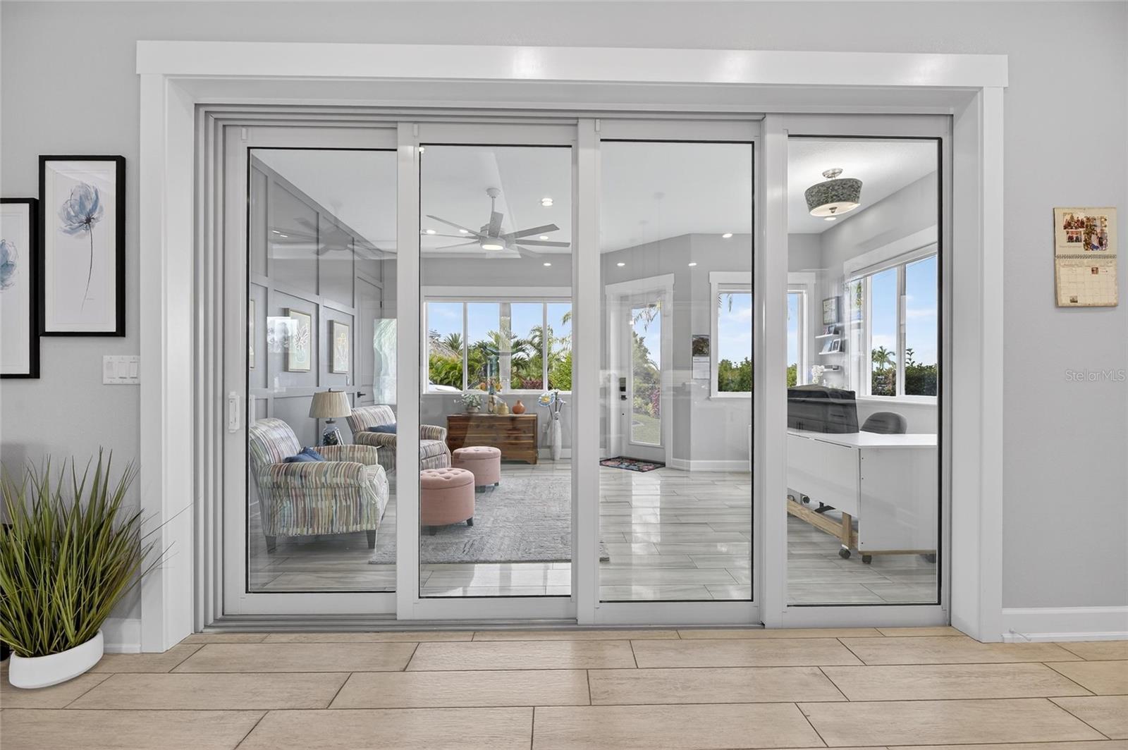 BAY LAKE RESIDENCE - Residential