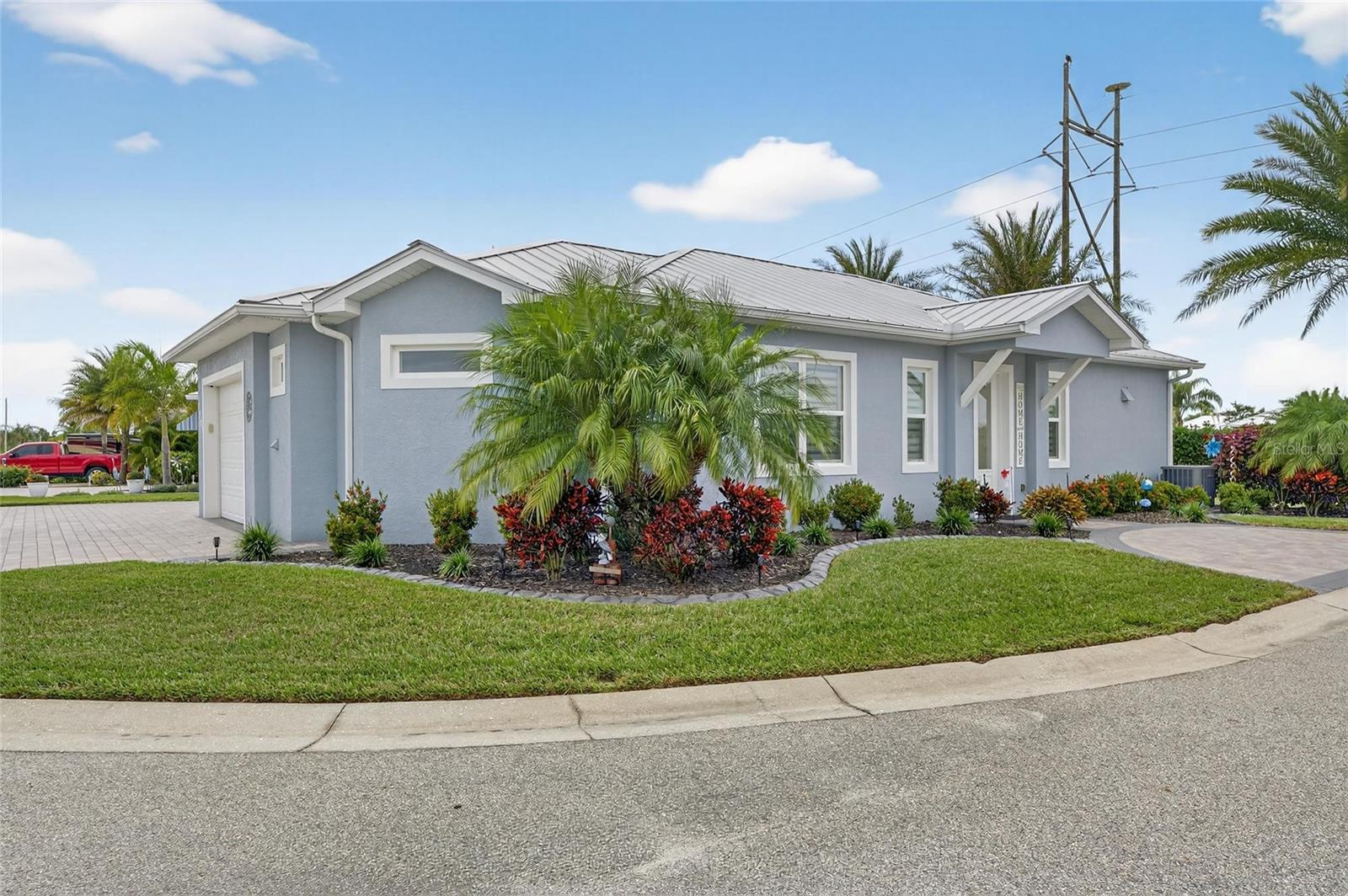 BAY LAKE RESIDENCE - Residential