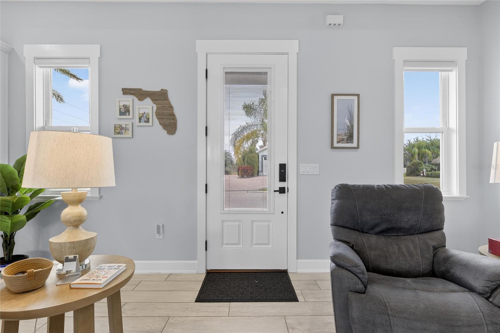 BAY LAKE RESIDENCE - Residential