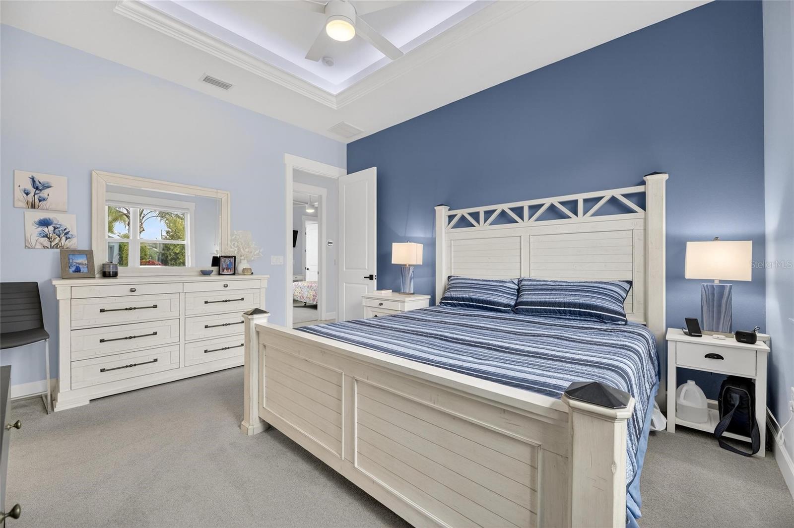 BAY LAKE RESIDENCE - Residential