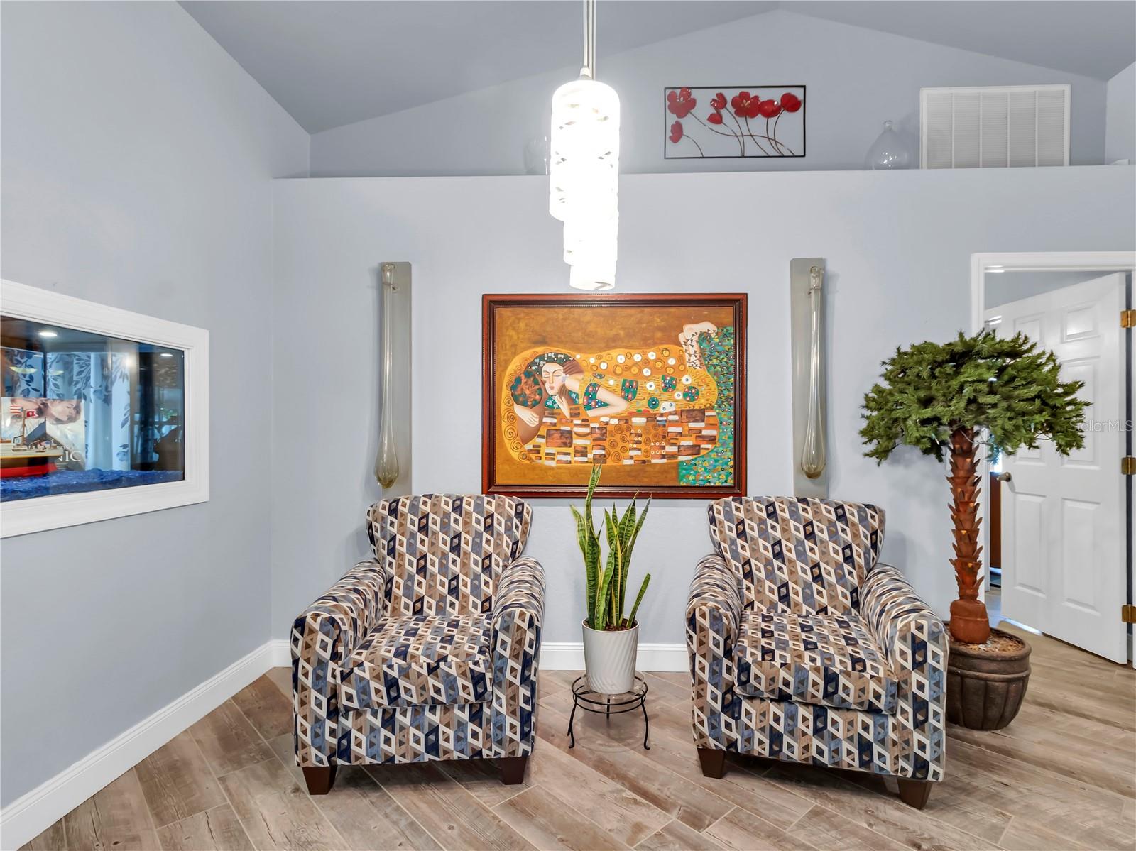 HUNTINGTON RIDGE - Residential