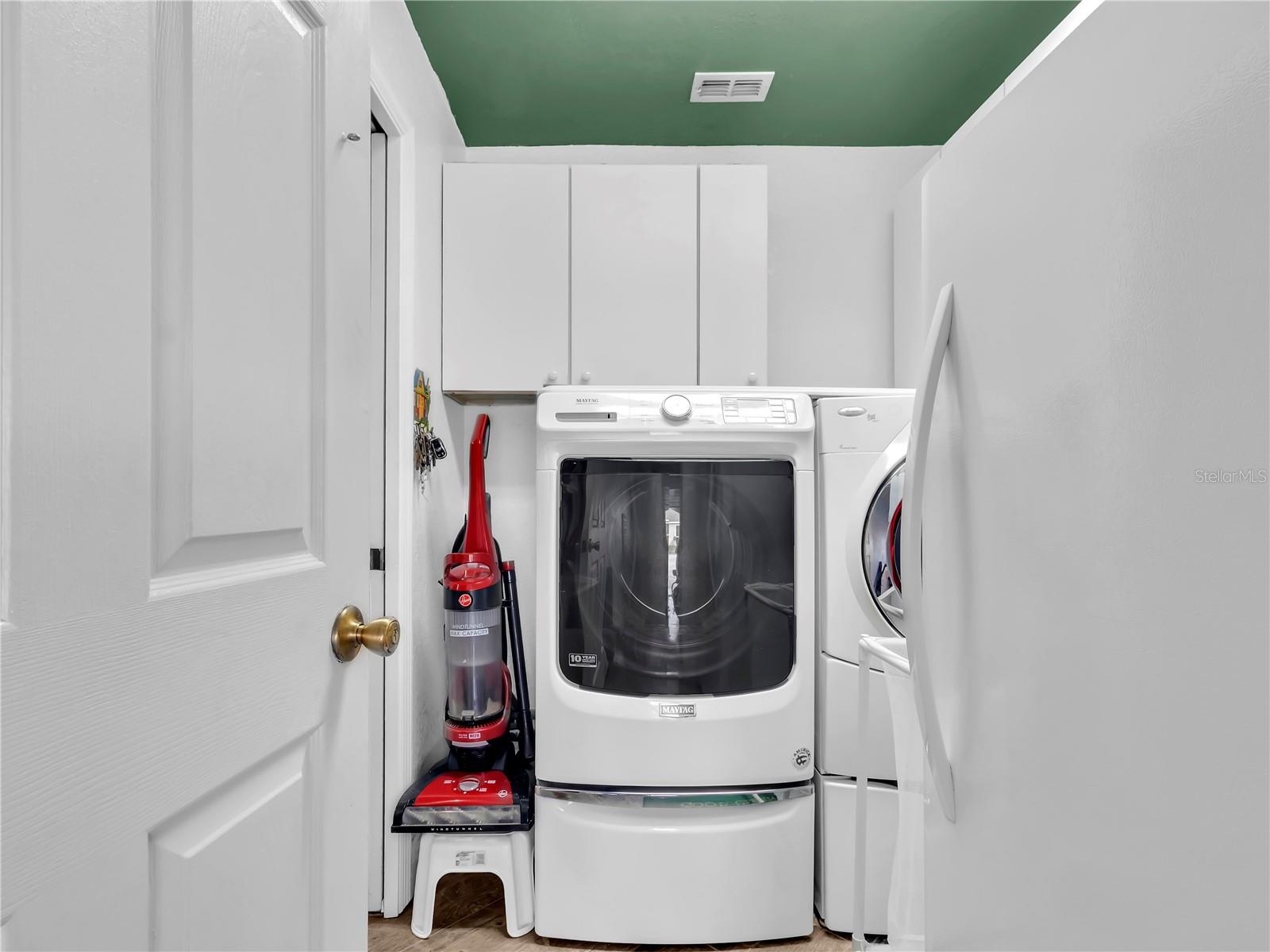 HUNTINGTON RIDGE - Residential