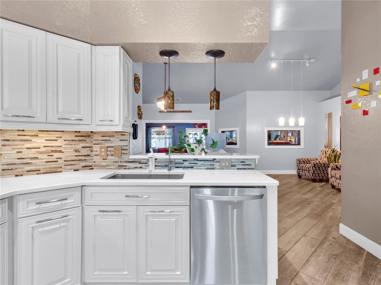 HUNTINGTON RIDGE - Residential