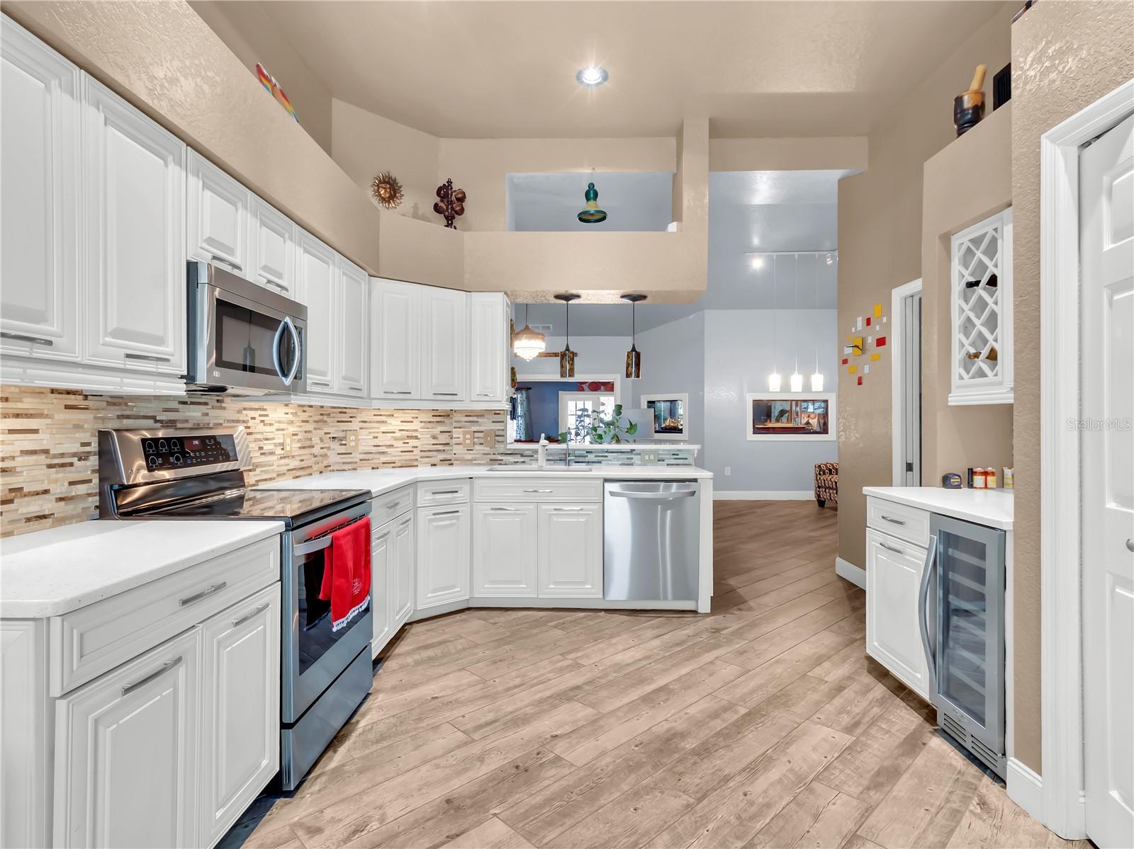 HUNTINGTON RIDGE - Residential