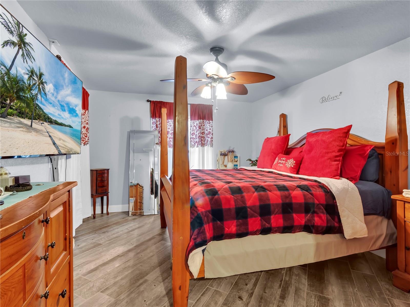 HUNTINGTON RIDGE - Residential