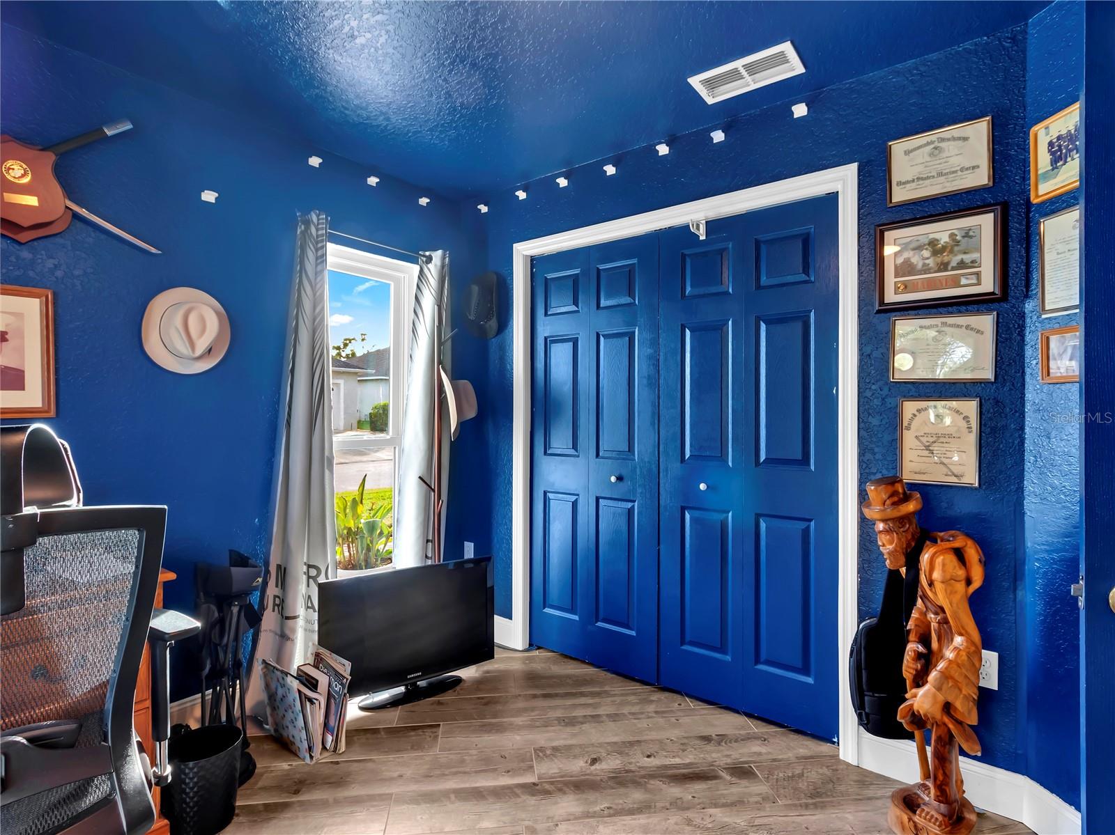 HUNTINGTON RIDGE - Residential