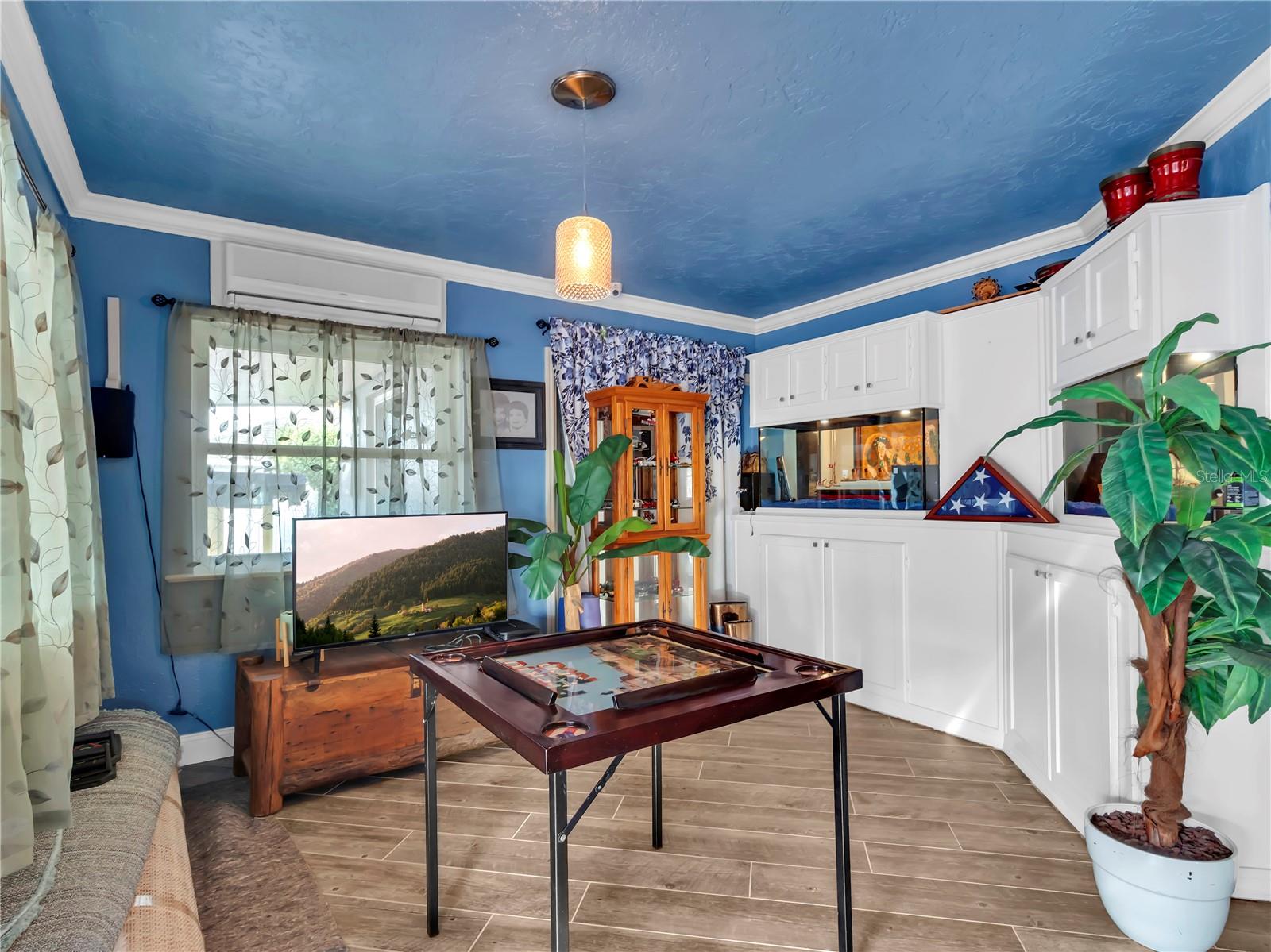 HUNTINGTON RIDGE - Residential