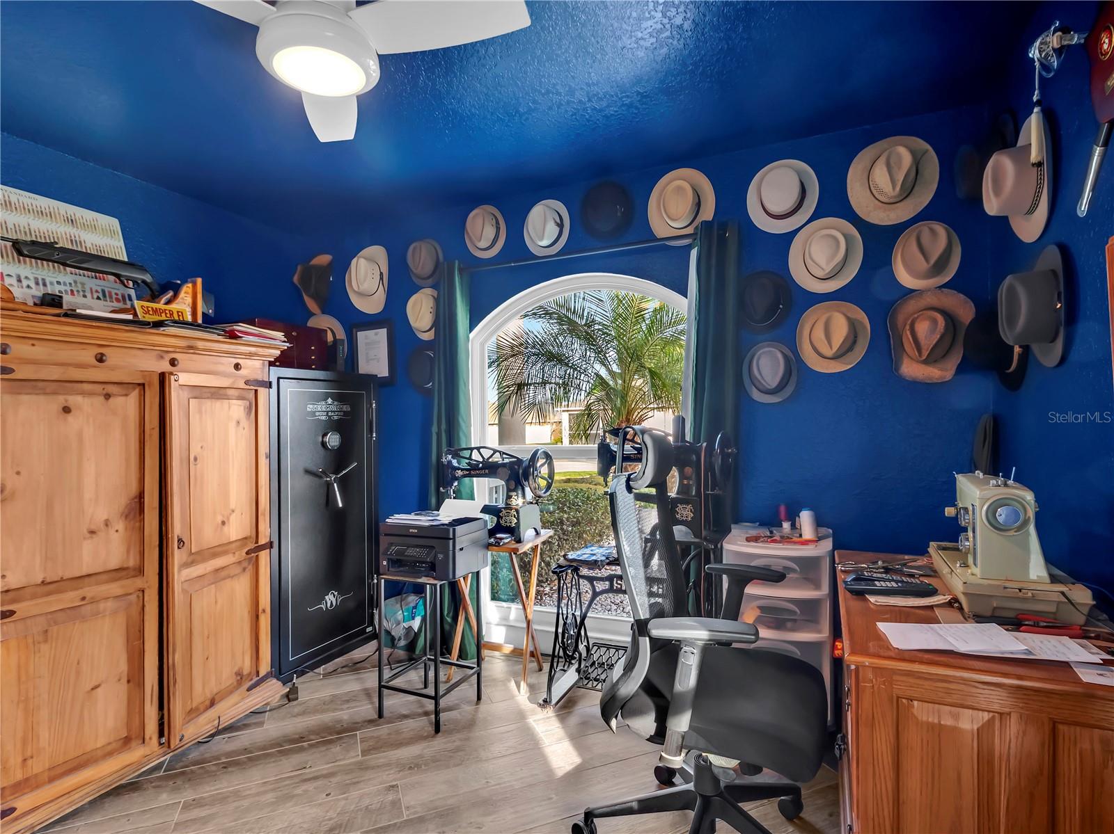 HUNTINGTON RIDGE - Residential