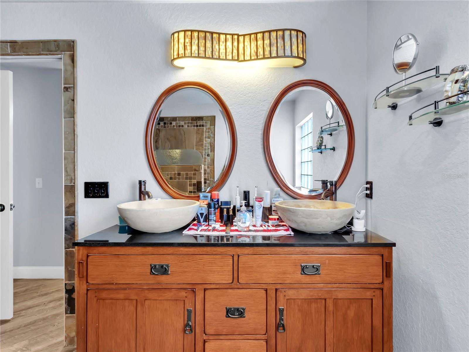 HUNTINGTON RIDGE - Residential