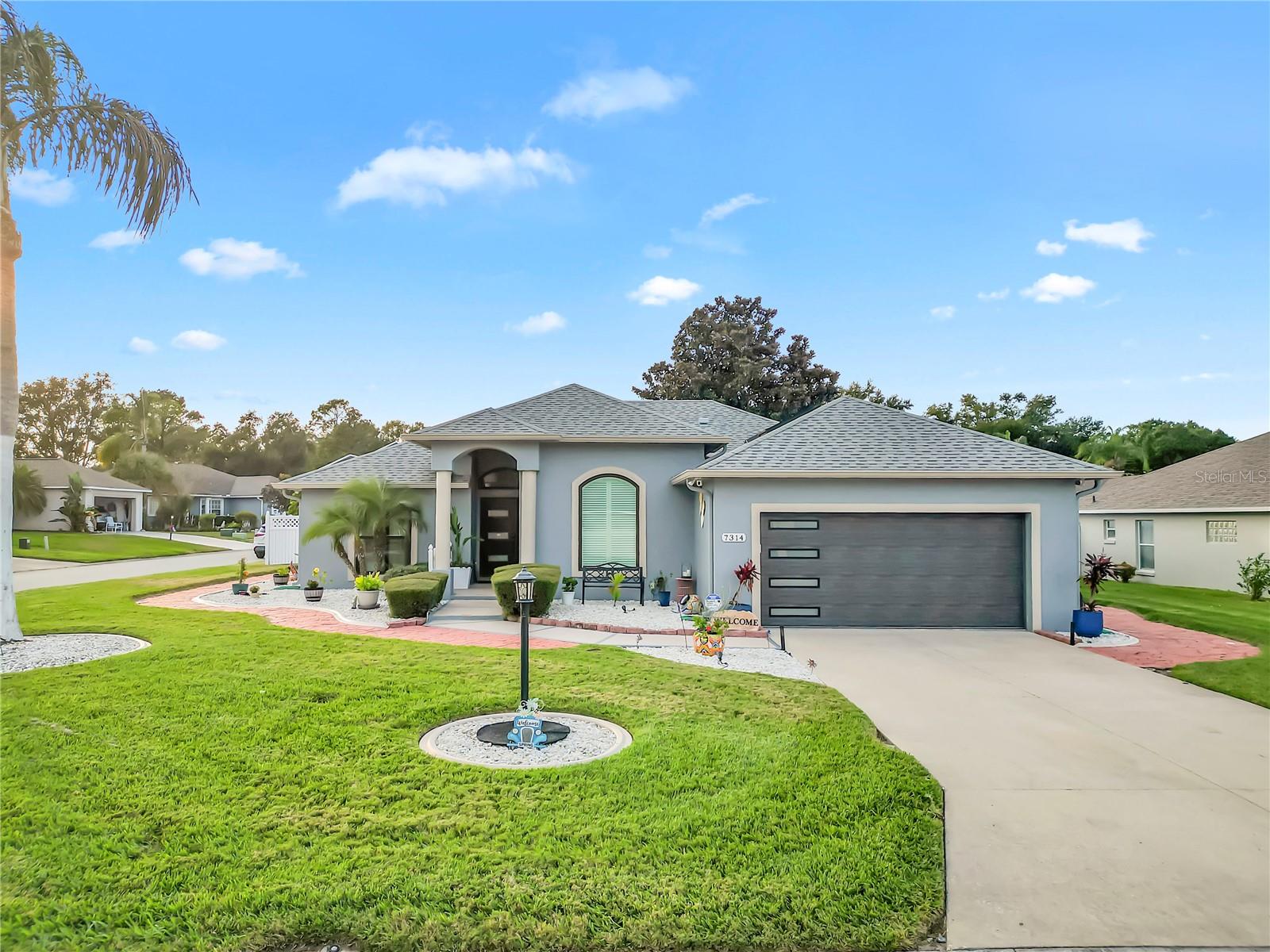 HUNTINGTON RIDGE - Residential