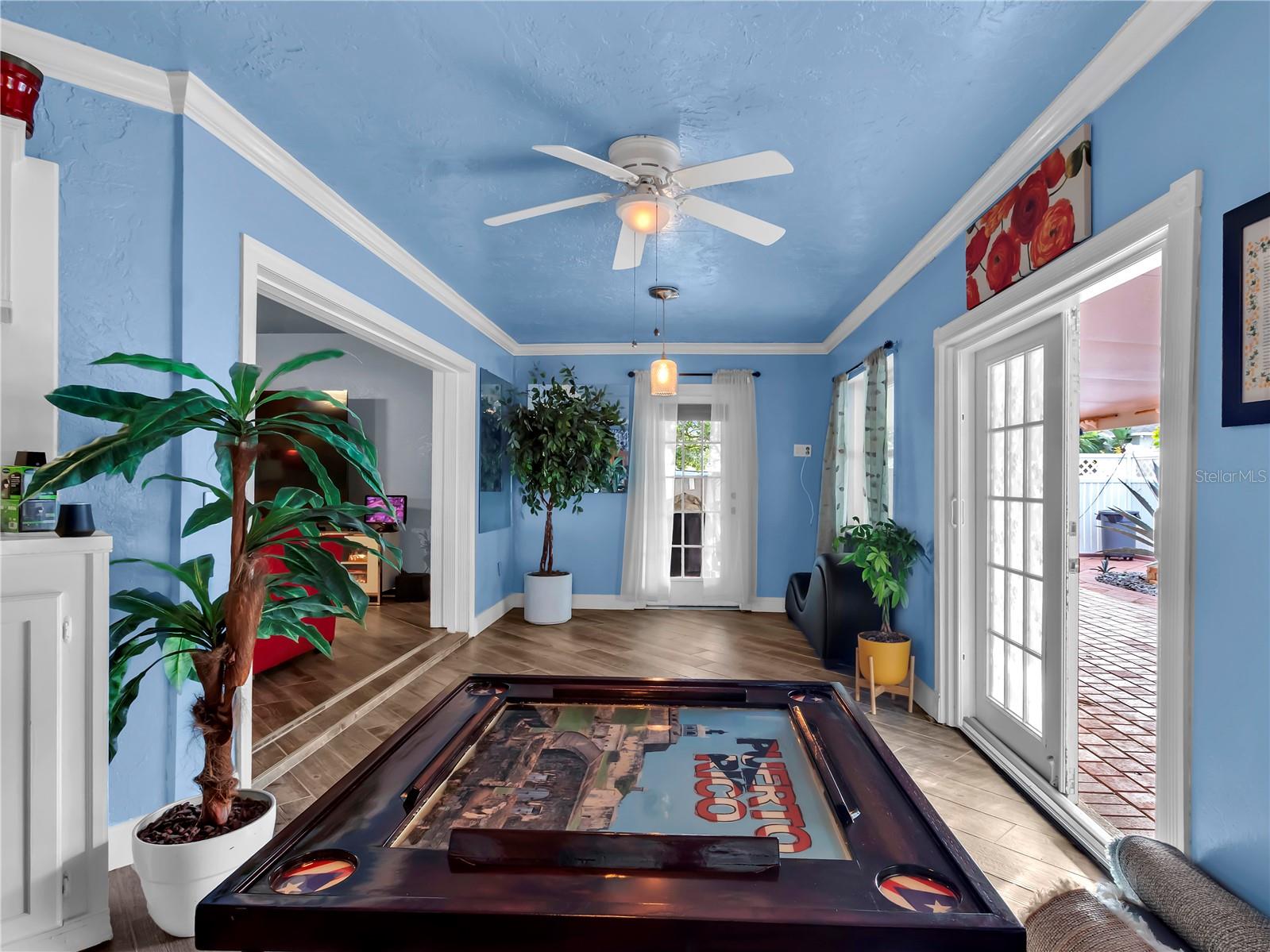 HUNTINGTON RIDGE - Residential