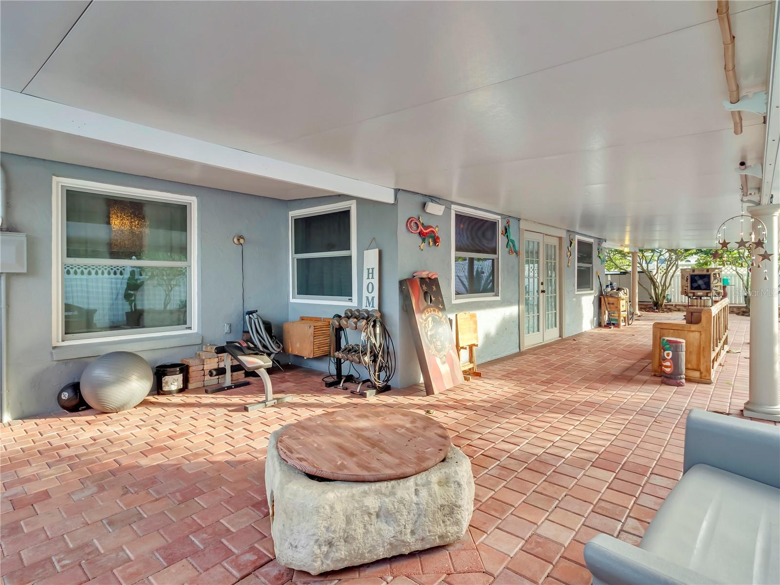 HUNTINGTON RIDGE - Residential