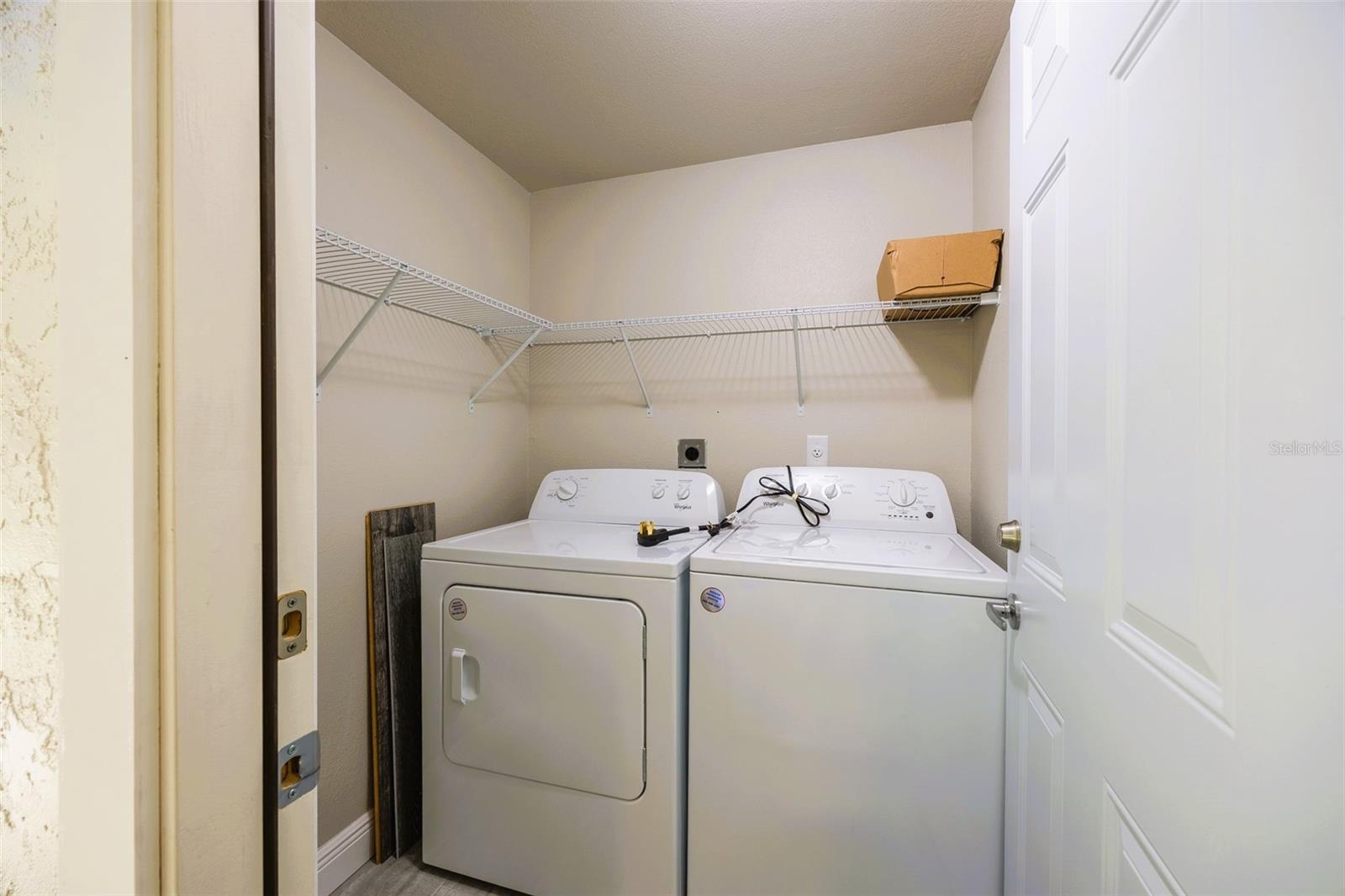 TIMBERLAKE CONDO 02 - Residential