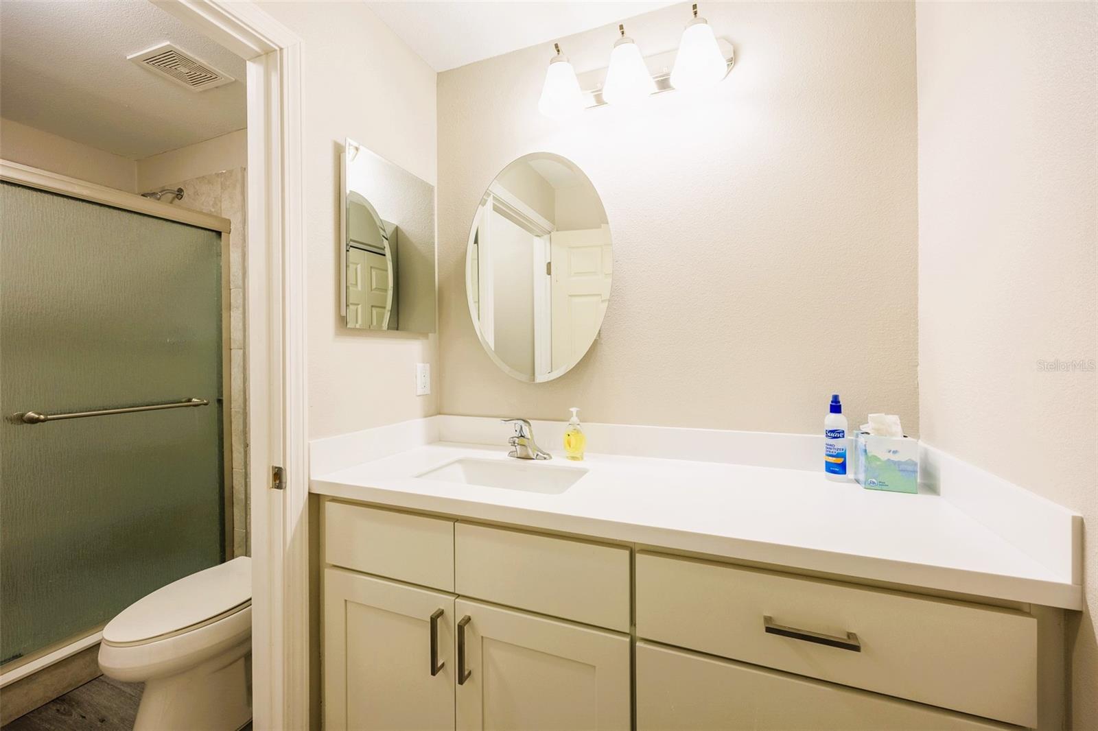 TIMBERLAKE CONDO 02 - Residential