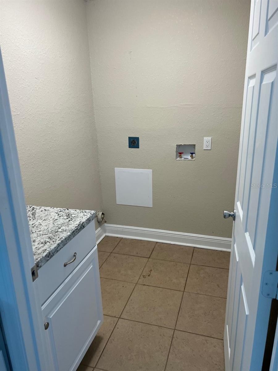 DIXIE RANCH ACRES - Residential