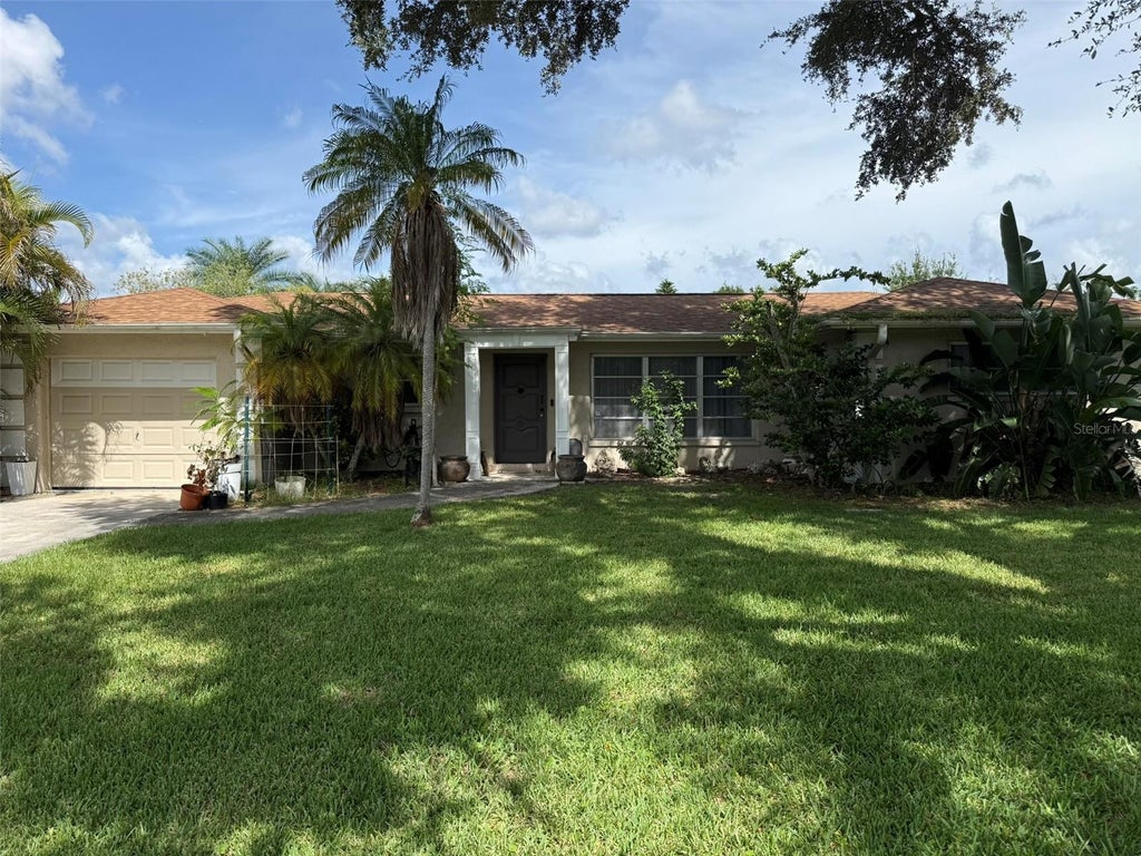 Photo of 4951 Sawyer Road, Sarasota, FL 34233 (MLS # A4705138)