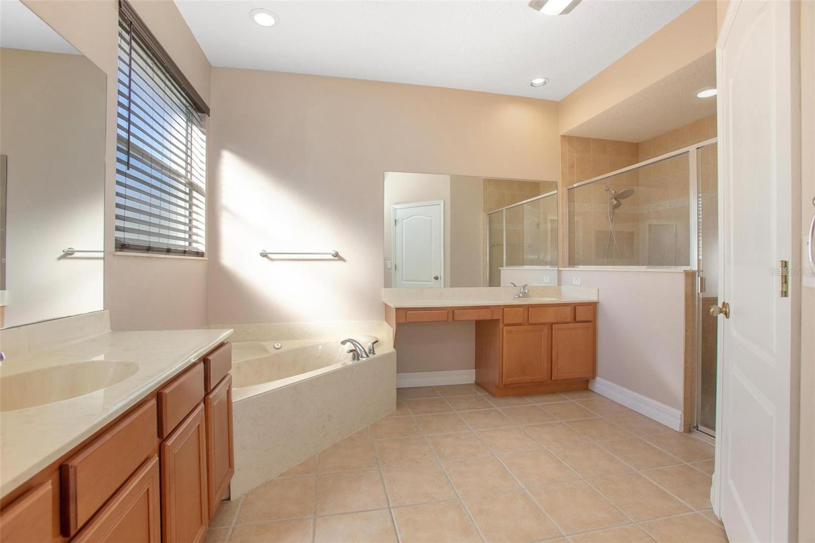 CRYSTAL COVE PH 02 - Residential