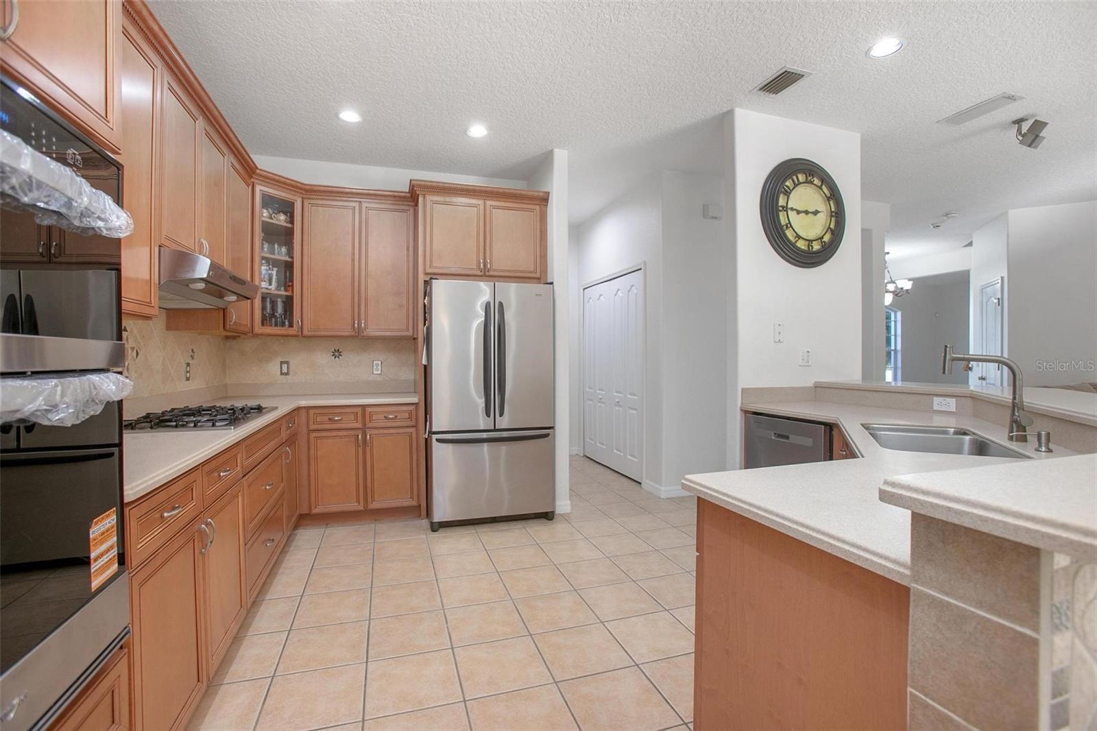 CRYSTAL COVE PH 02 - Residential