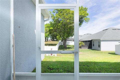 A home in LAKELAND