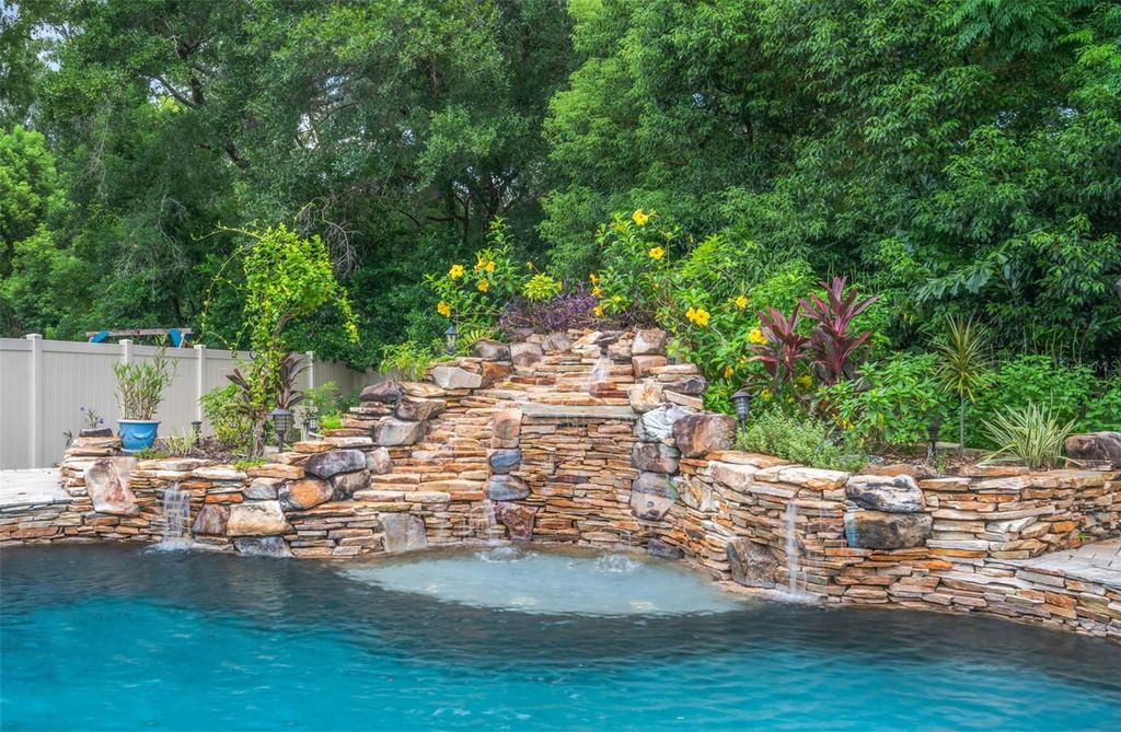 Photo of 2330 Windsor Oaks Avenue, Lutz, FL 33549 (MLS # R4909757)