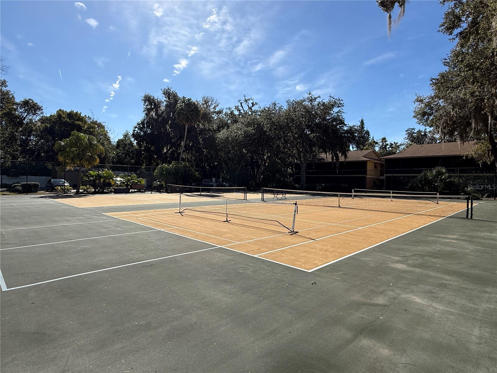 LAKESIDE CONDO APTS - Residential