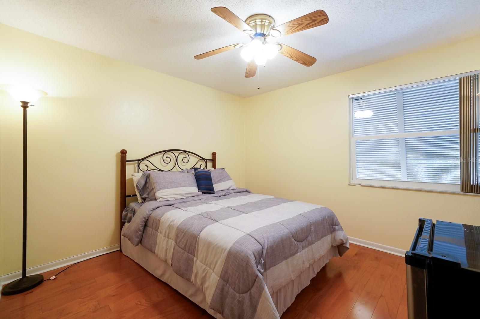 LAKESIDE CONDO APTS - Residential