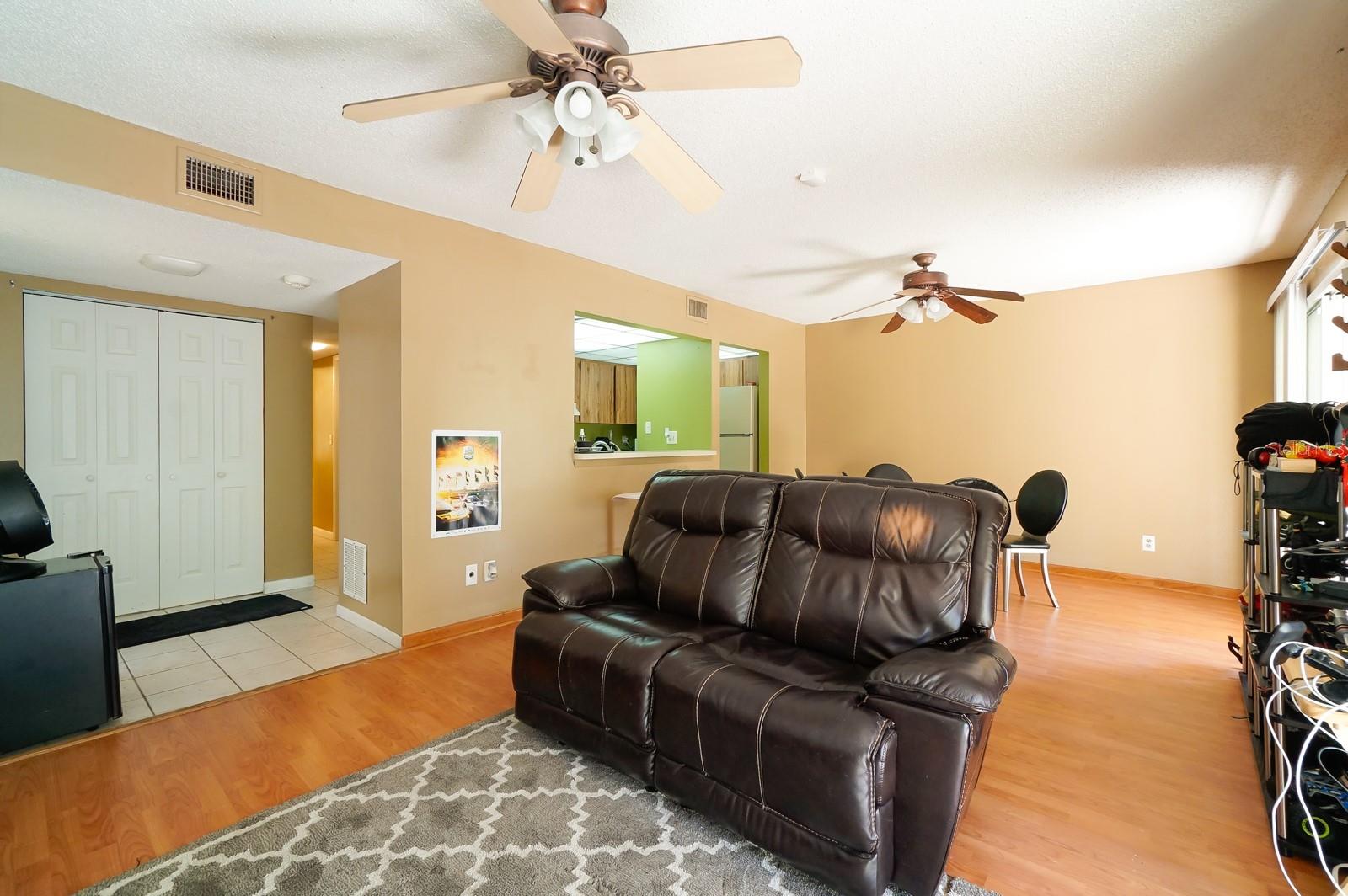 LAKESIDE CONDO APTS - Residential