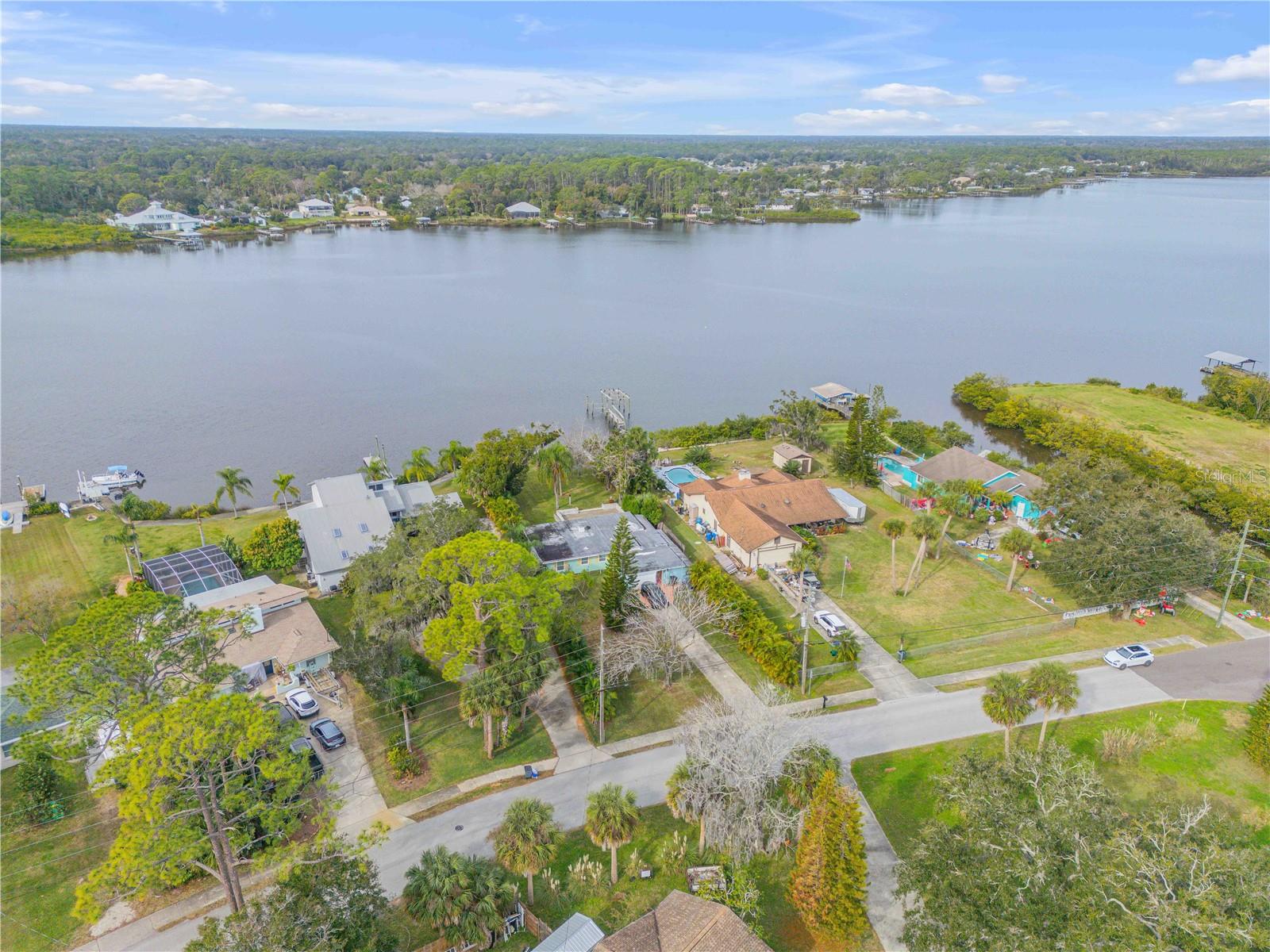 TURNBULL SHORES - Residential