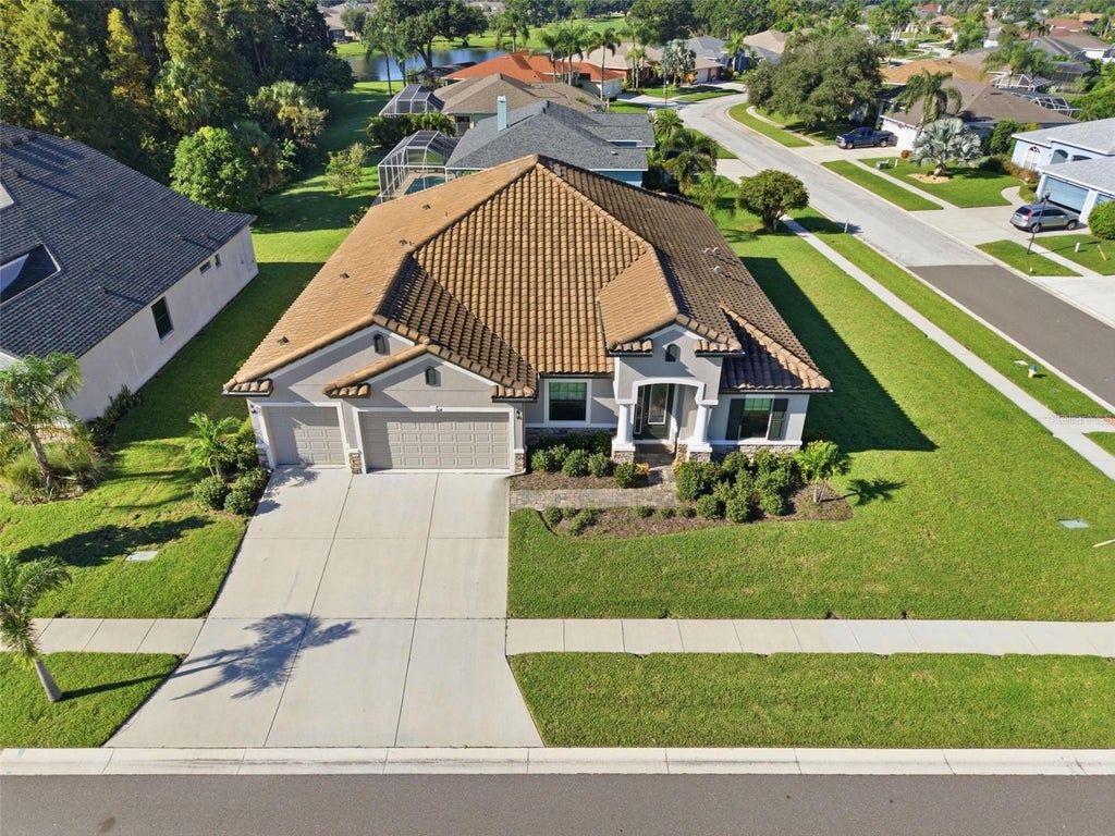 Photo of 814 Tirano Way, Ruskin, FL 33573 (MLS # TB8558260)