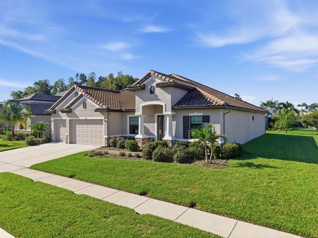 Photo of 814 Tirano Way, Ruskin, FL 33573 (MLS # TB8558260)