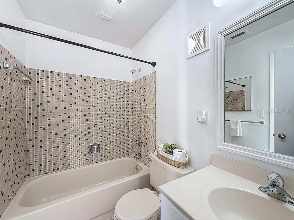 DEVON AIRE VILLAS SEC 05 - Residential