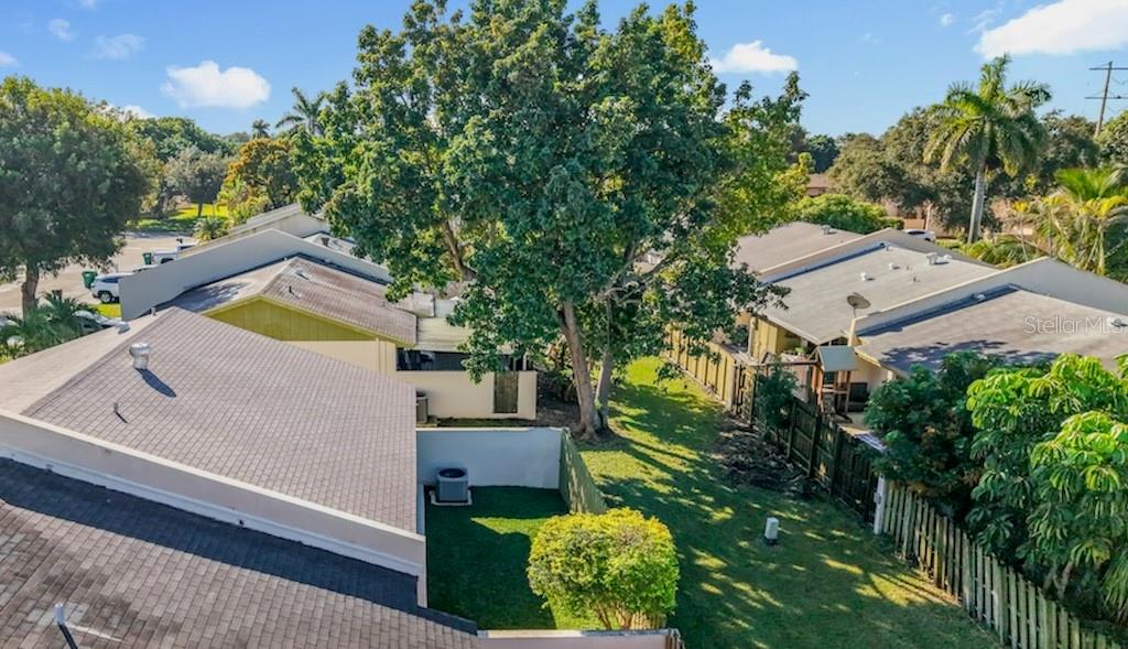 DEVON AIRE VILLAS SEC 05 - Residential