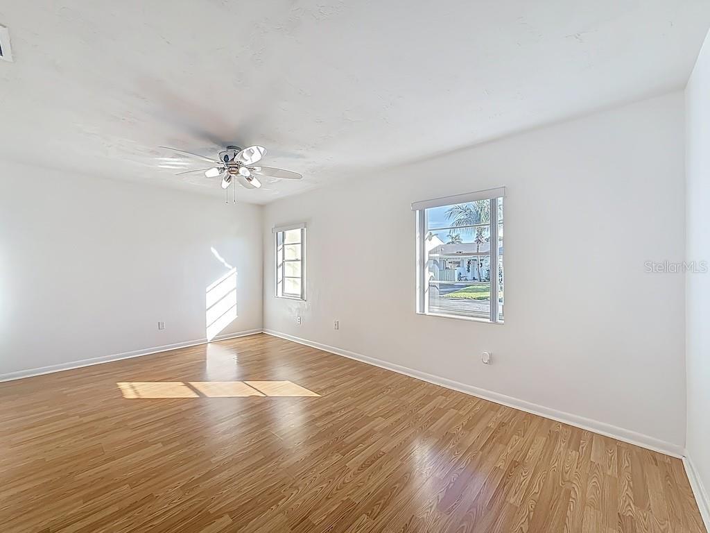 DEVON AIRE VILLAS SEC 05 - Residential