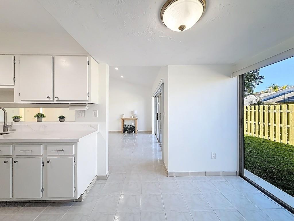 DEVON AIRE VILLAS SEC 05 - Residential