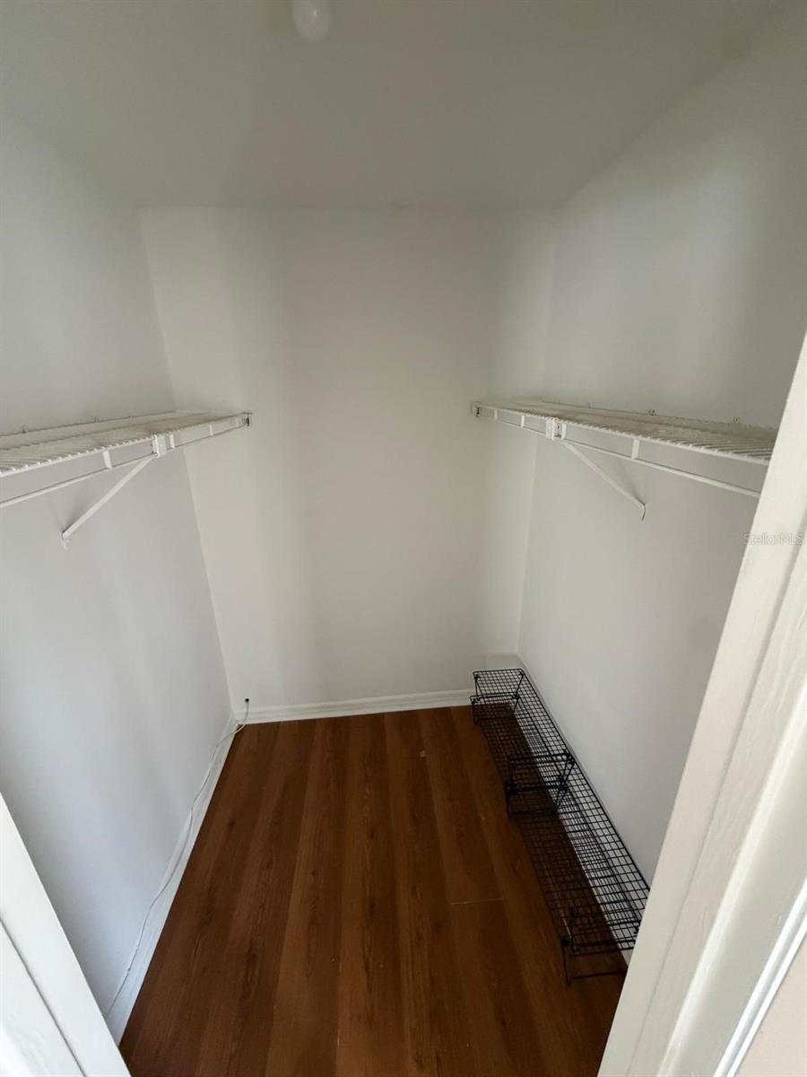 CENTRAL PARK - Residential Lease